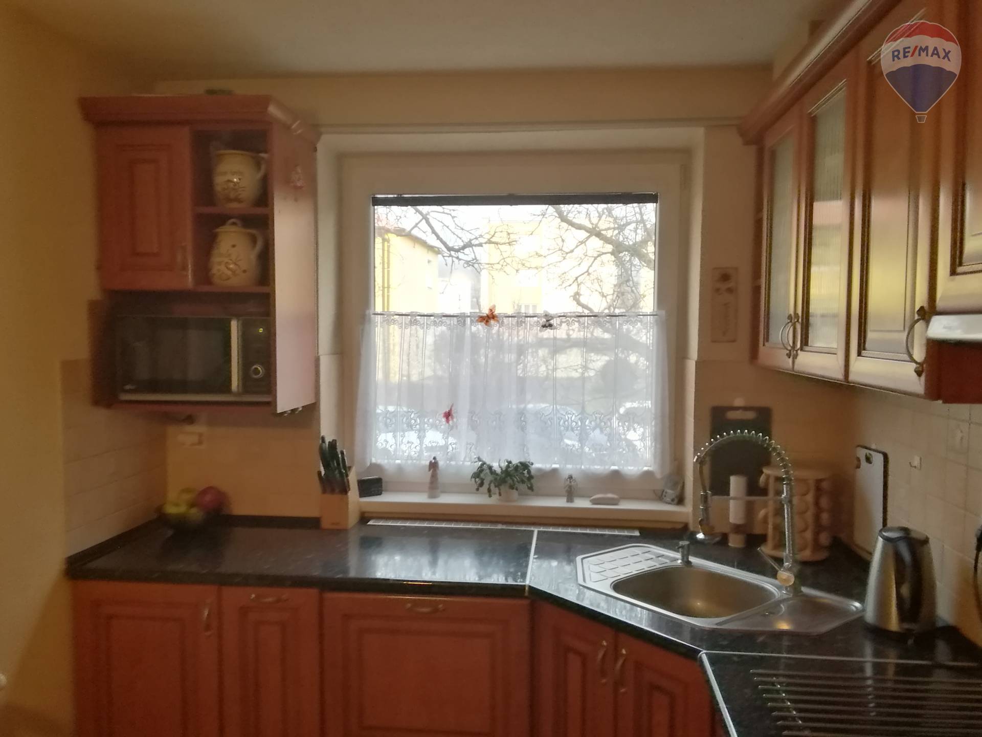 Kompletne zrekonštruovaný 2-izb. byt, 74m2 + balkón, Guothova ul. Lipt. Mikuláš