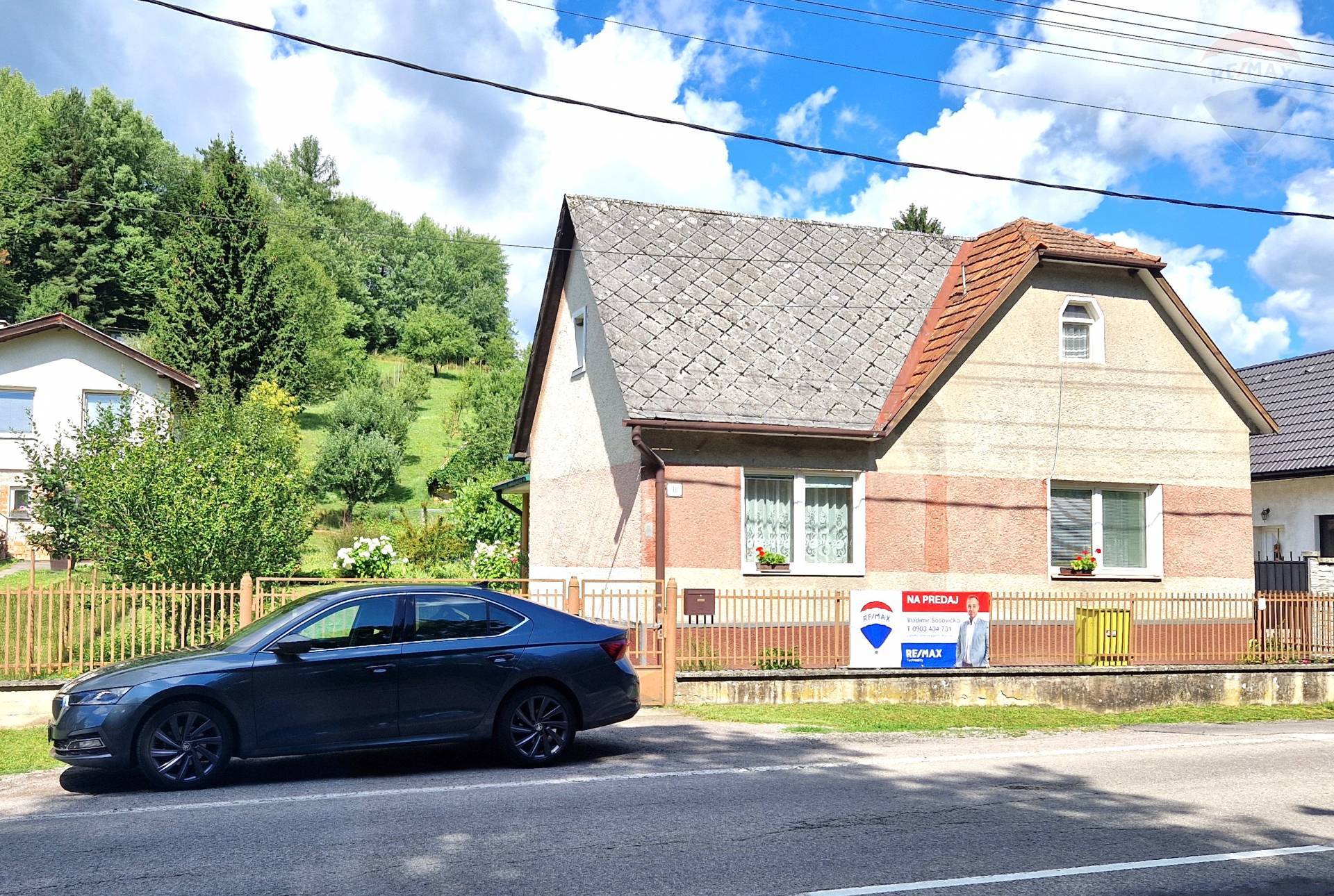 Rodinný dom s garážou na rozľahlom pozemku  2881 m2 - Kľačno