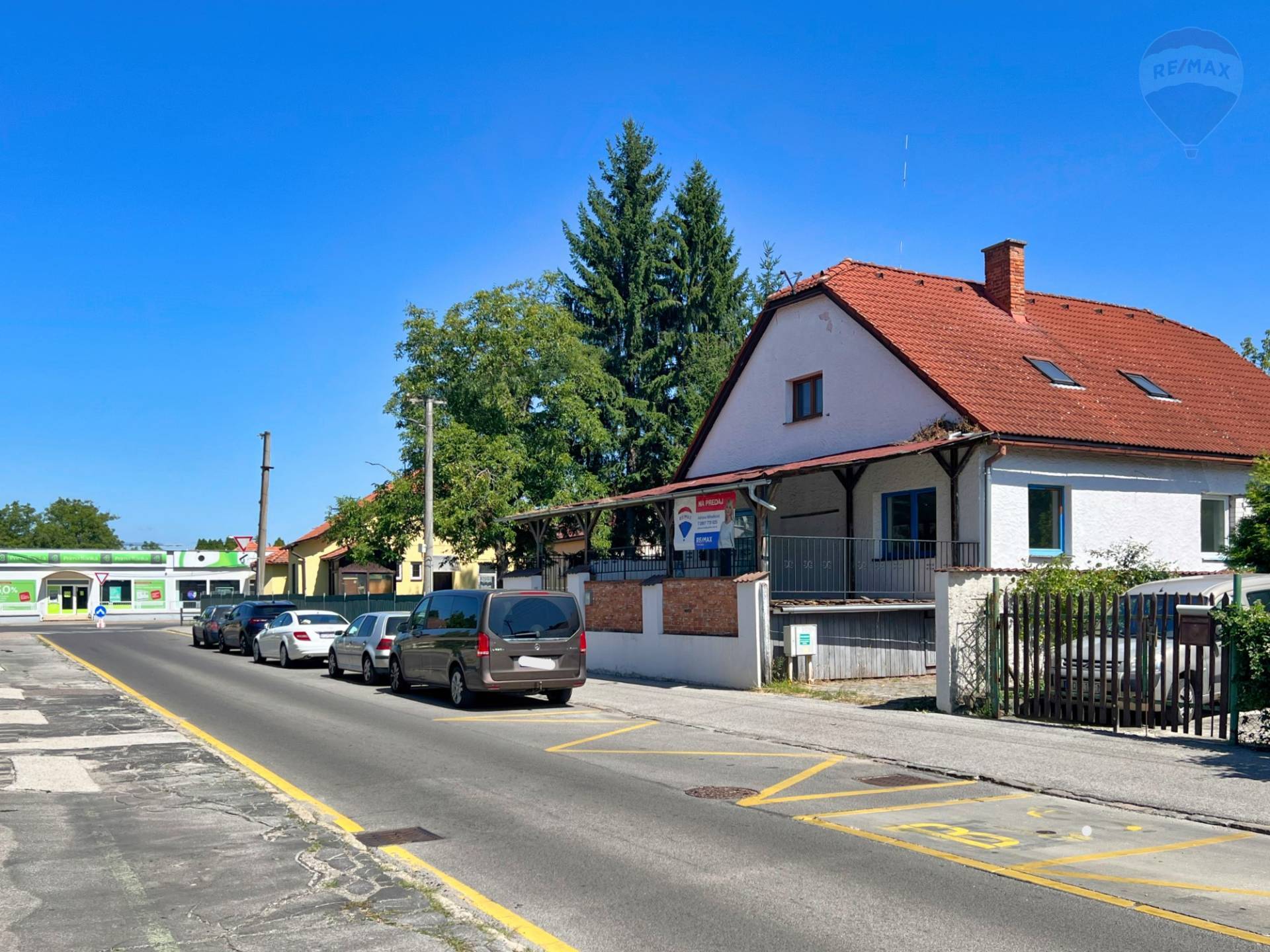 Na predaj dom na bývanie aj podnikanie, bývalá Mexická reštaurácia v Prievidzi na Duklianskej ulici