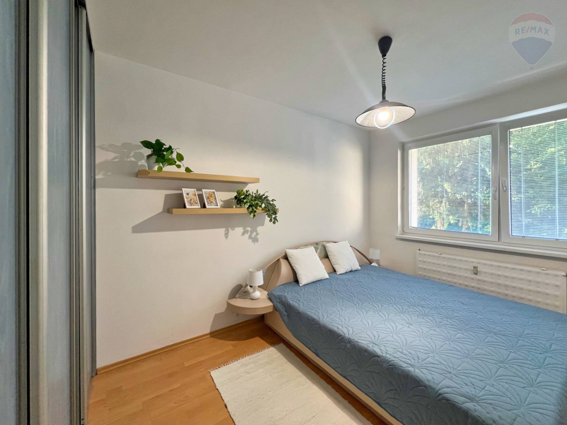 Predaj bytu (3 izbový) 71 m2, Kanianka  -  NA PRENÁJOM kompletne zariadený 3-izbový byt v Kanianke pri Prievidzi