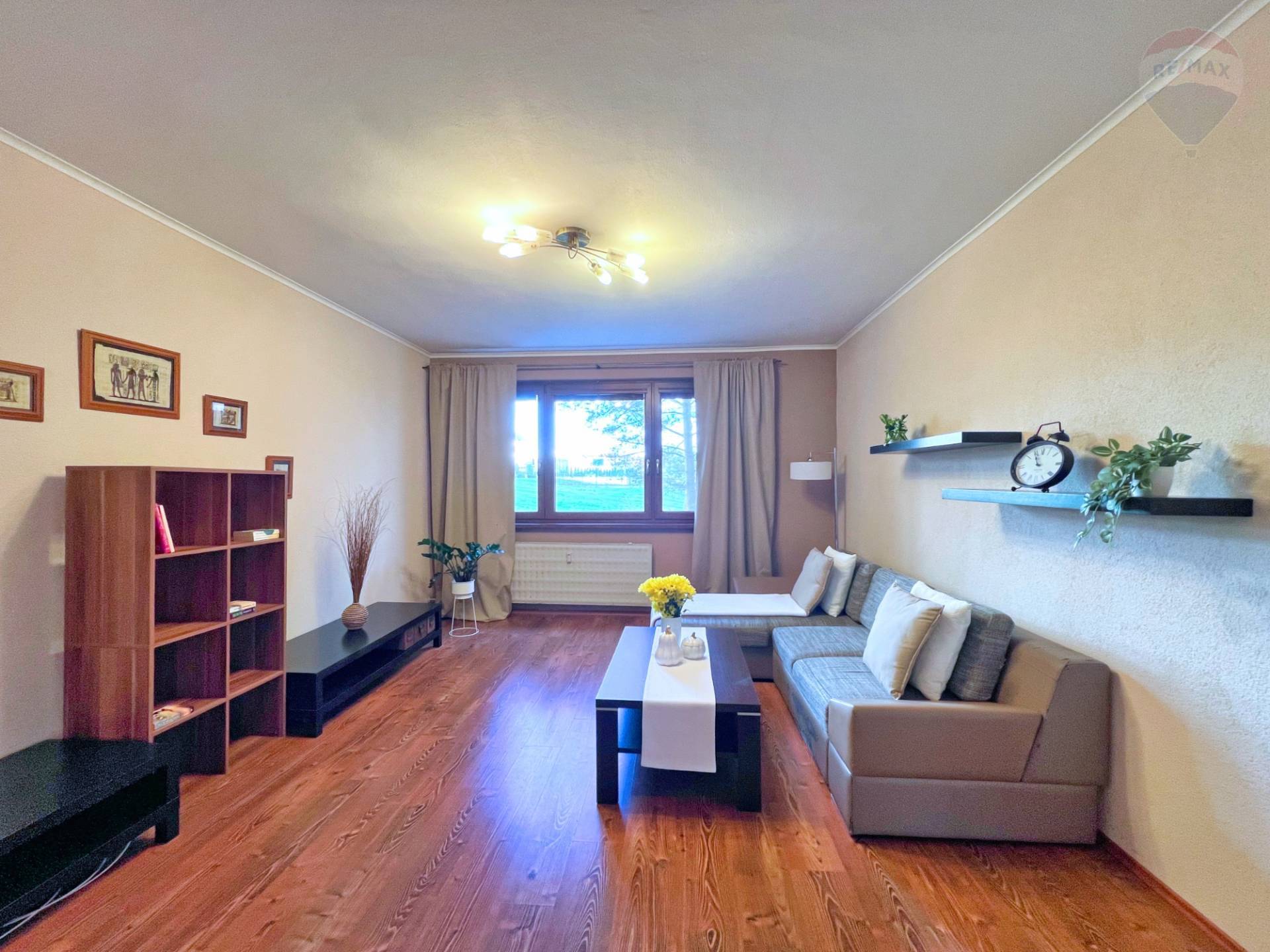 Predaj bytu (3 izbový) 71 m2, Kanianka  -  NA PRENÁJOM kompletne zariadený 3-izbový byt v Kanianke pri Prievidzi