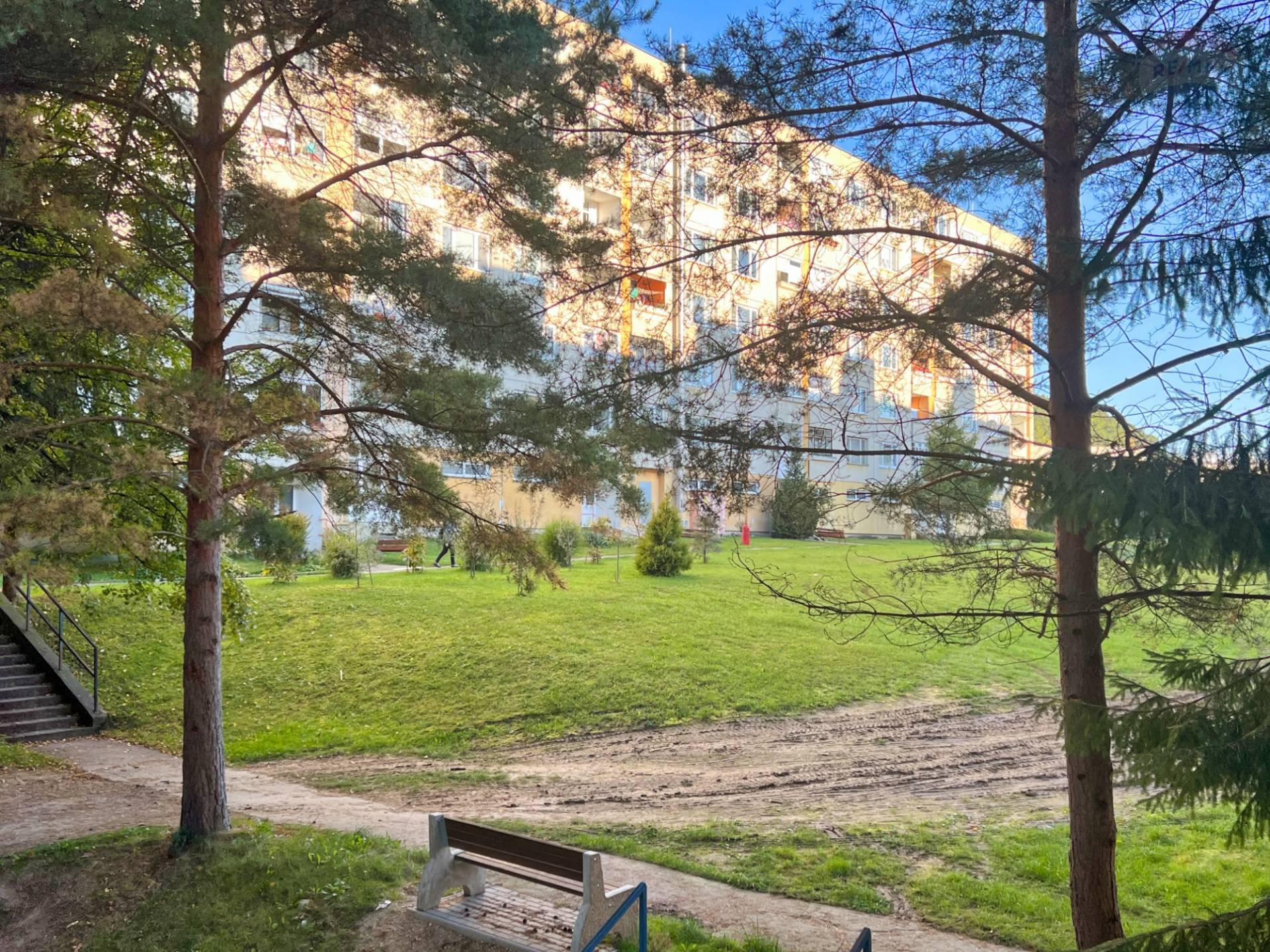 Predaj bytu (3 izbový) 71 m2, Kanianka  -  NA PRENÁJOM kompletne zariadený 3-izbový byt v Kanianke pri Prievidzi