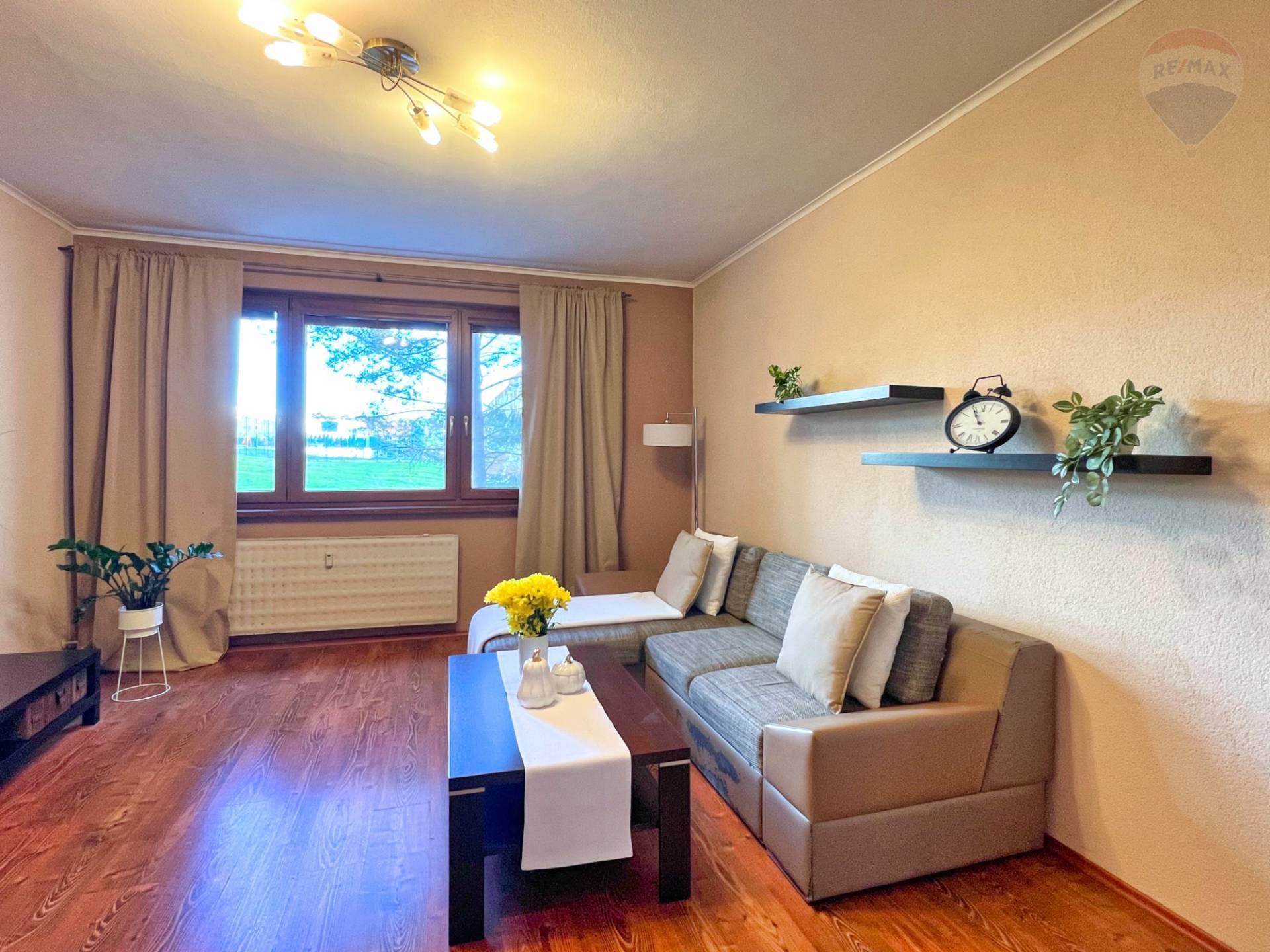 Predaj bytu (3 izbový) 71 m2, Kanianka  -  NA PRENÁJOM kompletne zariadený 3-izbový byt v Kanianke pri Prievidzi