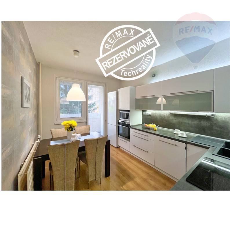 REZERVOVANÉ - NA PREDAJ kompletne zariadený 3-izbový byt v Kanianke pri Prievidzi