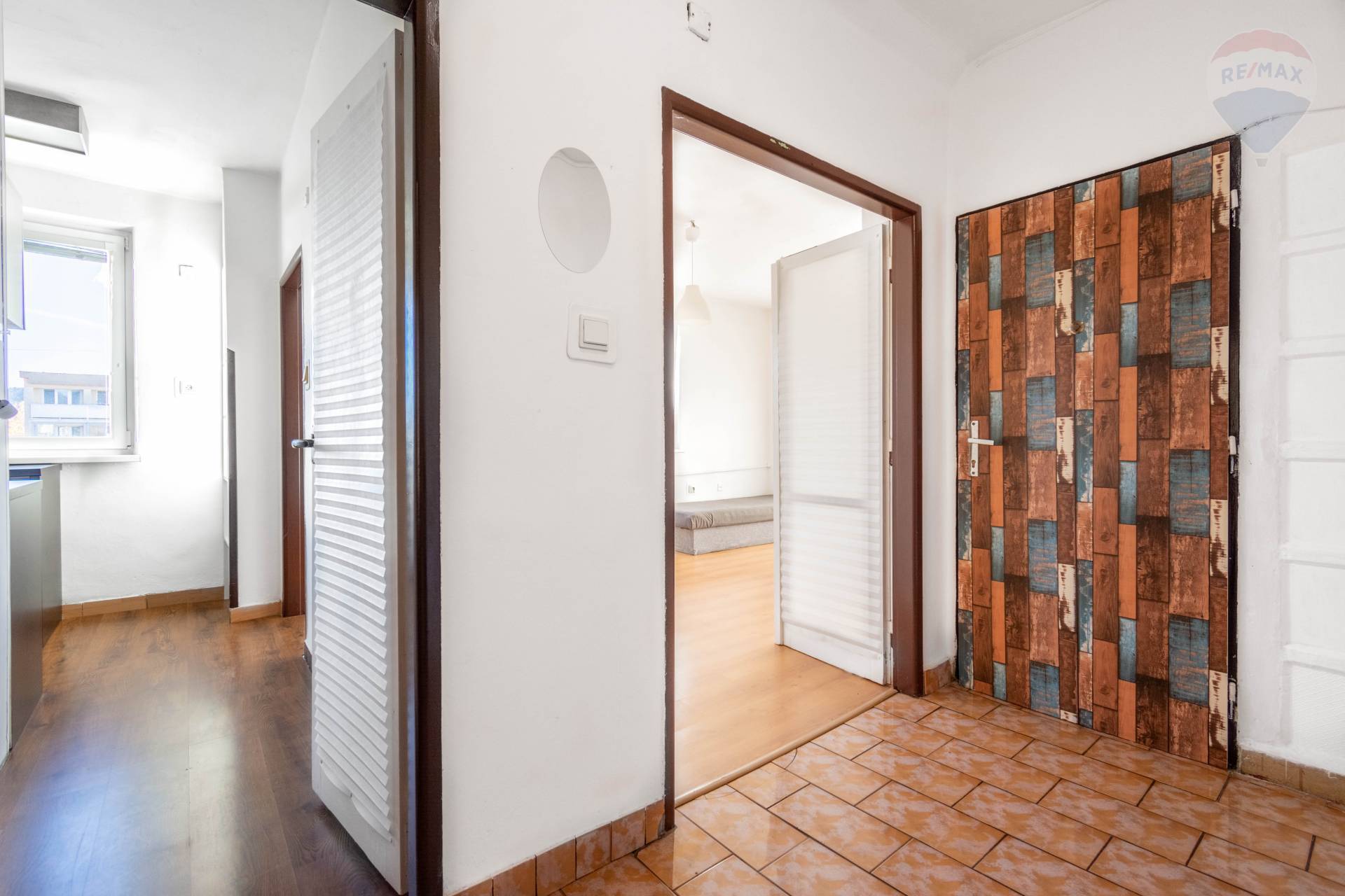 Predaj bytu (3 izbový) 66 m2, Prievidza  -