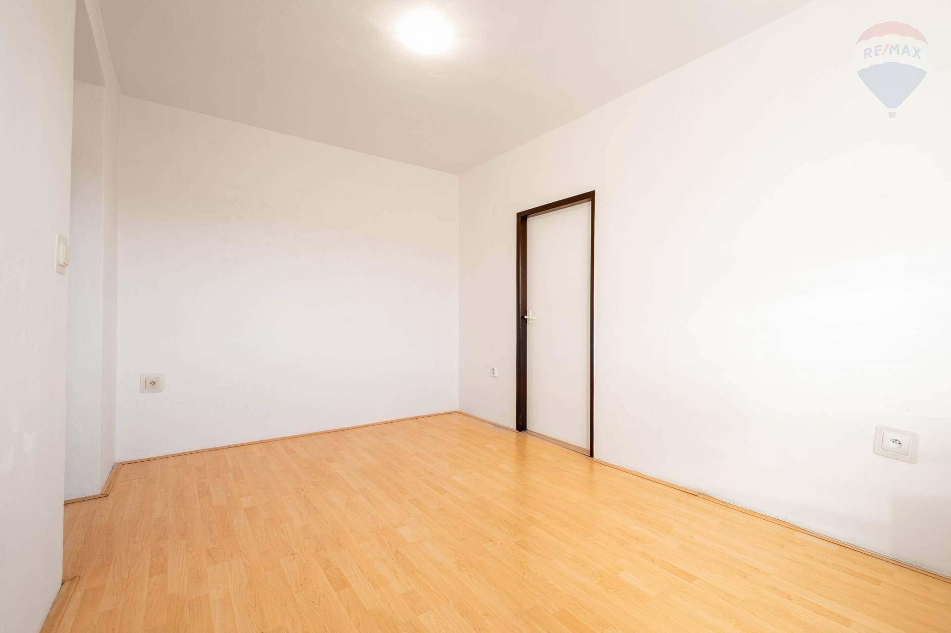 Predaj bytu (3 izbový) 66 m2, Prievidza  -