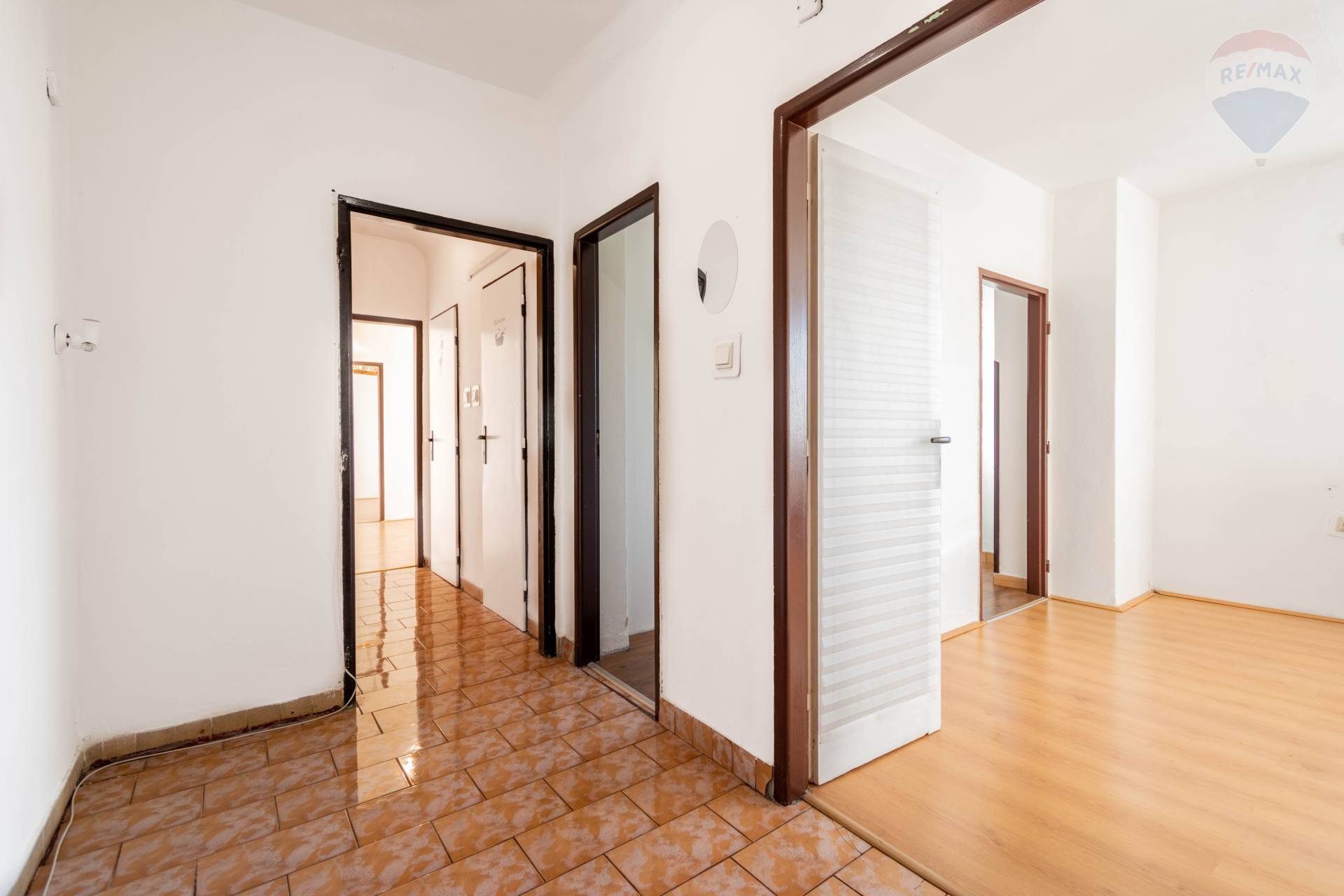 Predaj bytu (3 izbový) 66 m2, Prievidza  -