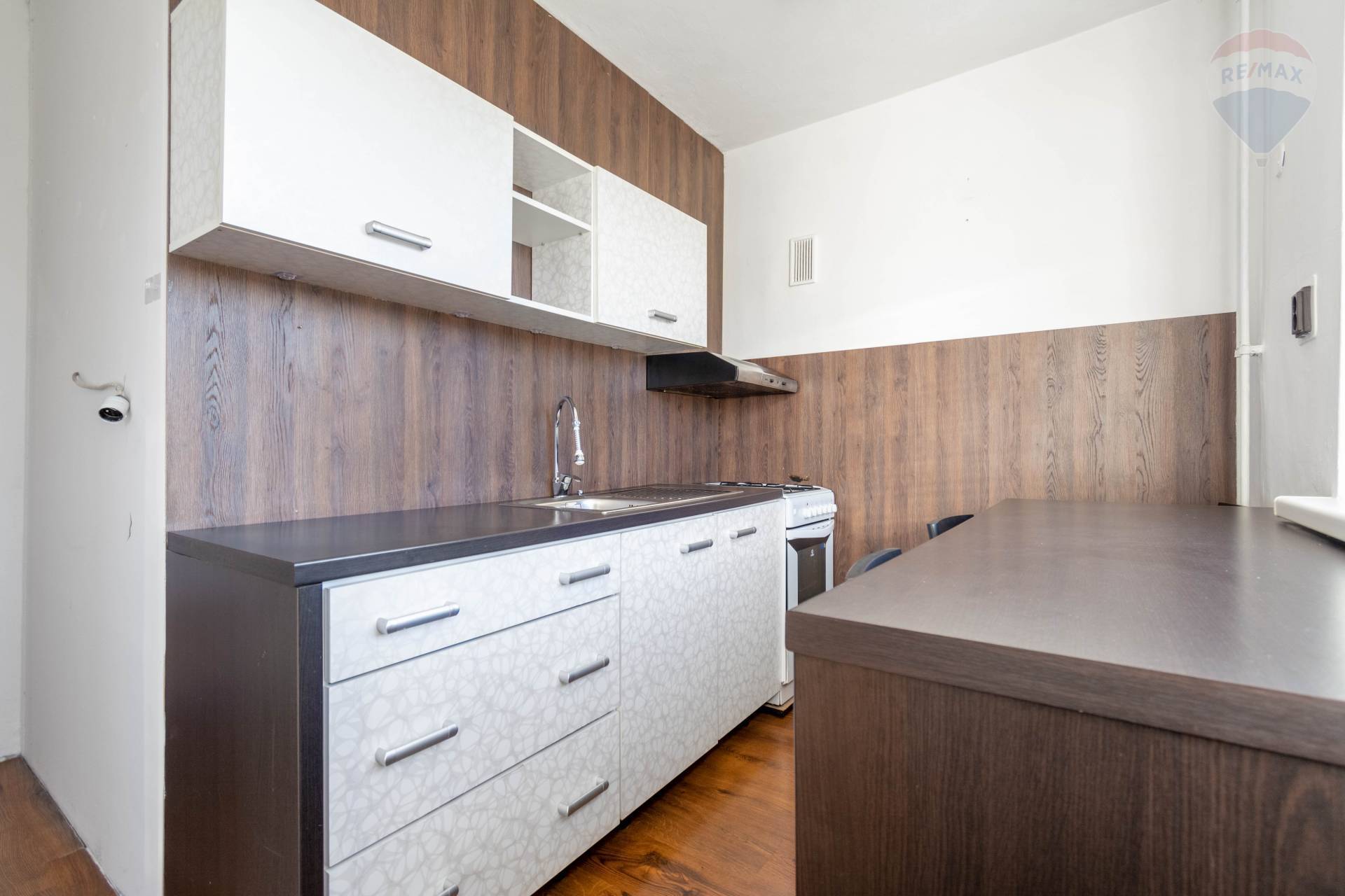 Predaj bytu (3 izbový) 66 m2, Prievidza  -