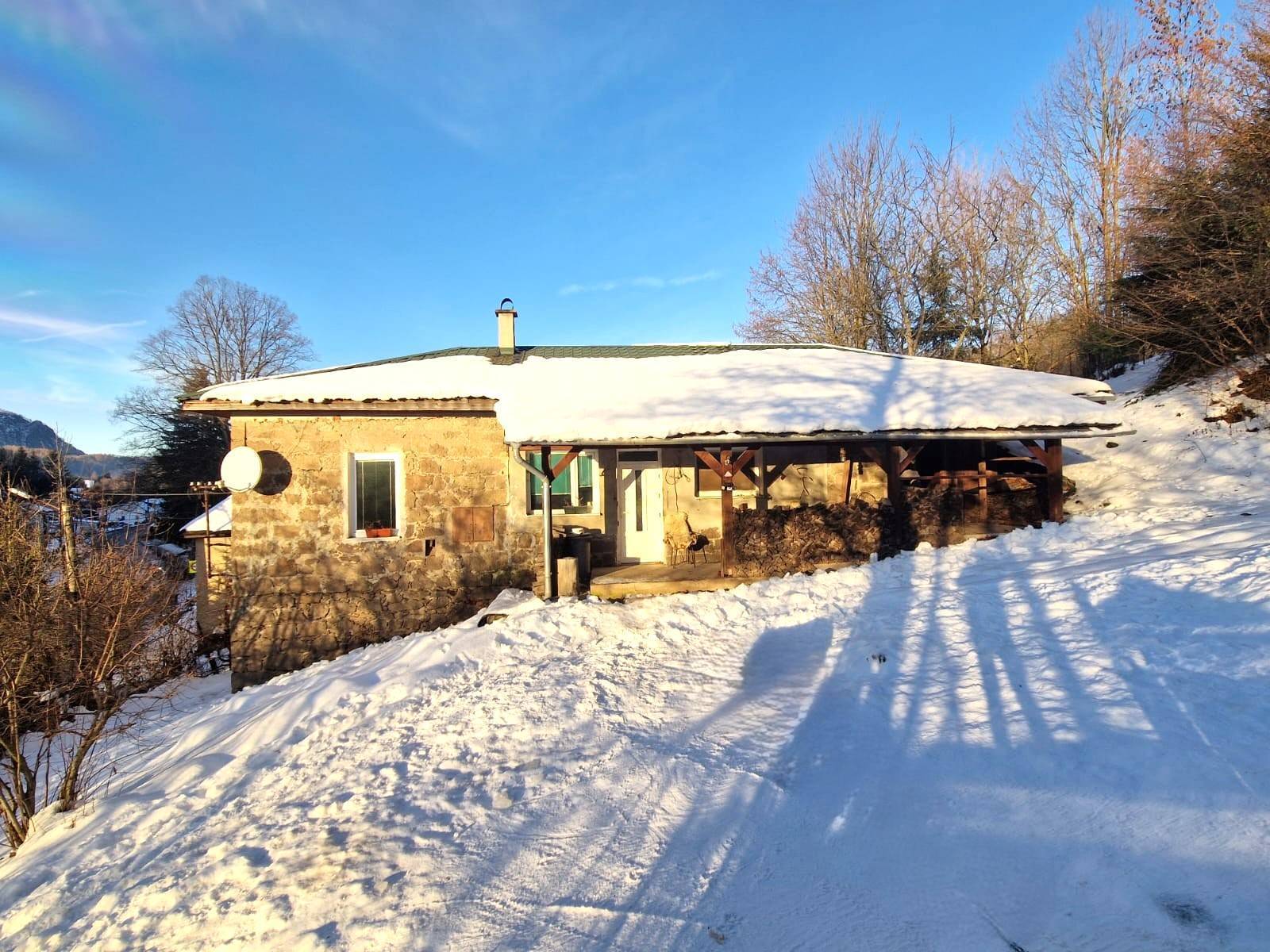 Na predaj chalupa - Handlová - časť Nová Lehota