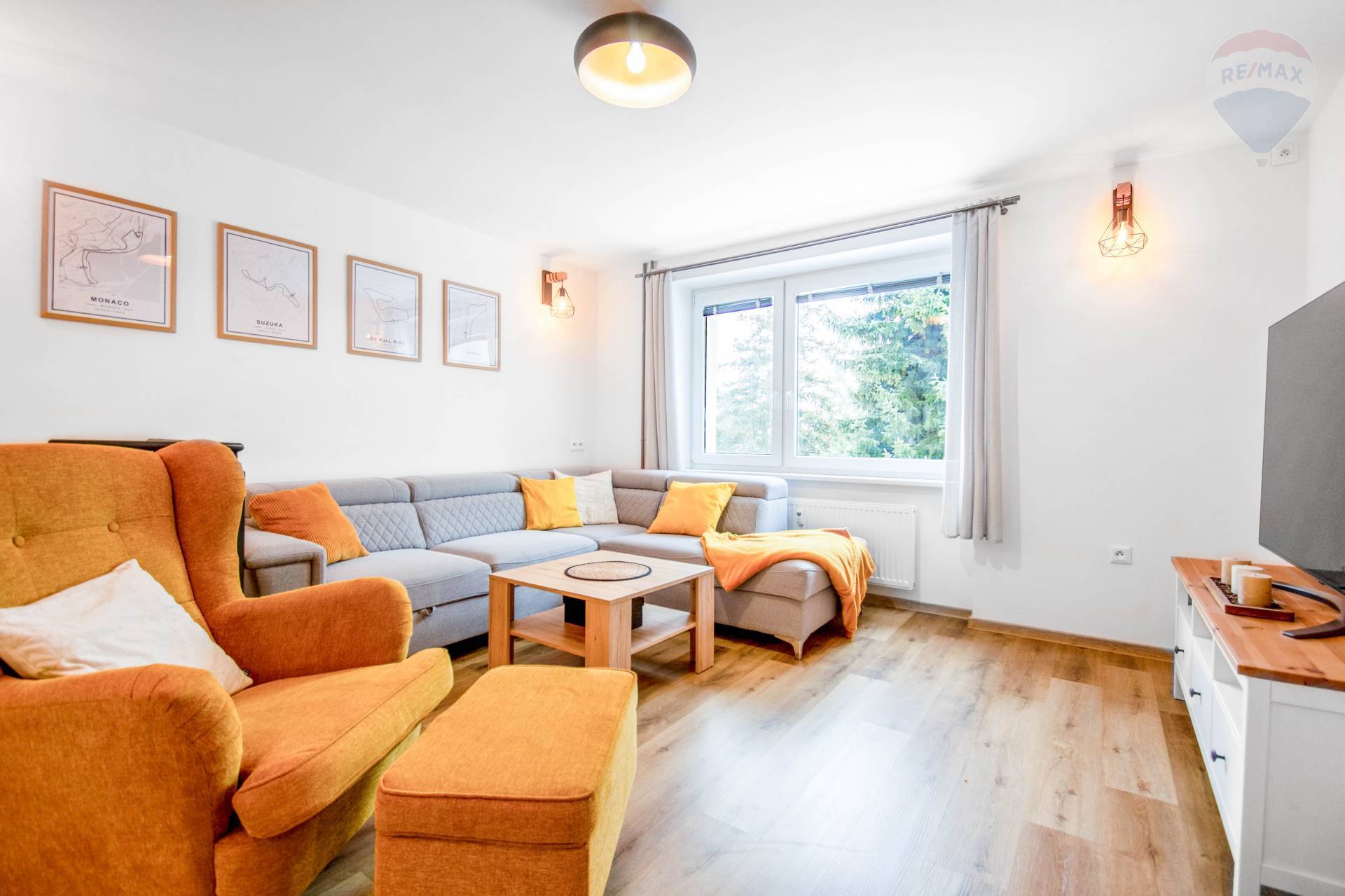 ŠTÝLOVÝ 3-IZBOVÝ BYT PO KOMPLETNEJ REKONŠTRUKCII, Rastislavova – Nováky