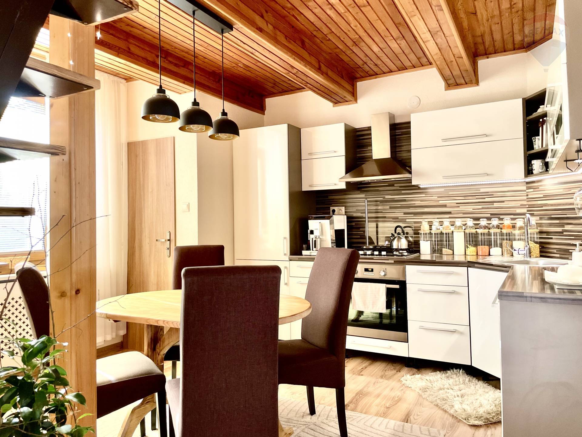 Predaj domu 165 m2, Podbrezová  -