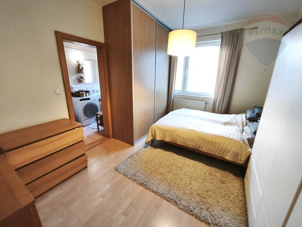Predaj bytu (4 izbový) 126 m2, Brezno  -