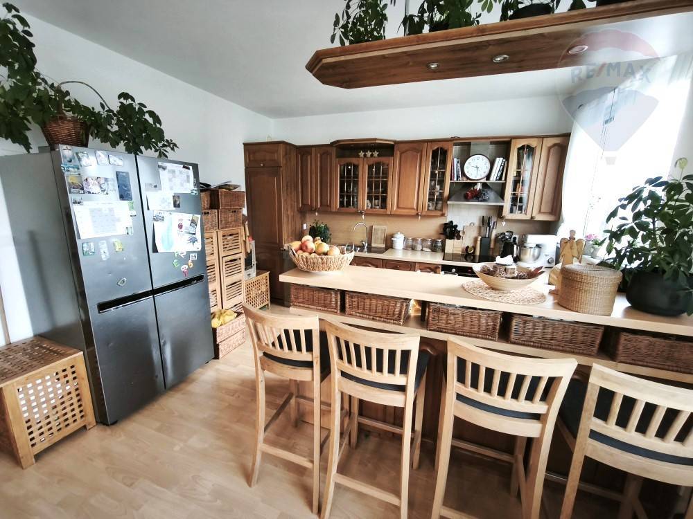 Predaj bytu (4 izbový) 126 m2, Brezno  -