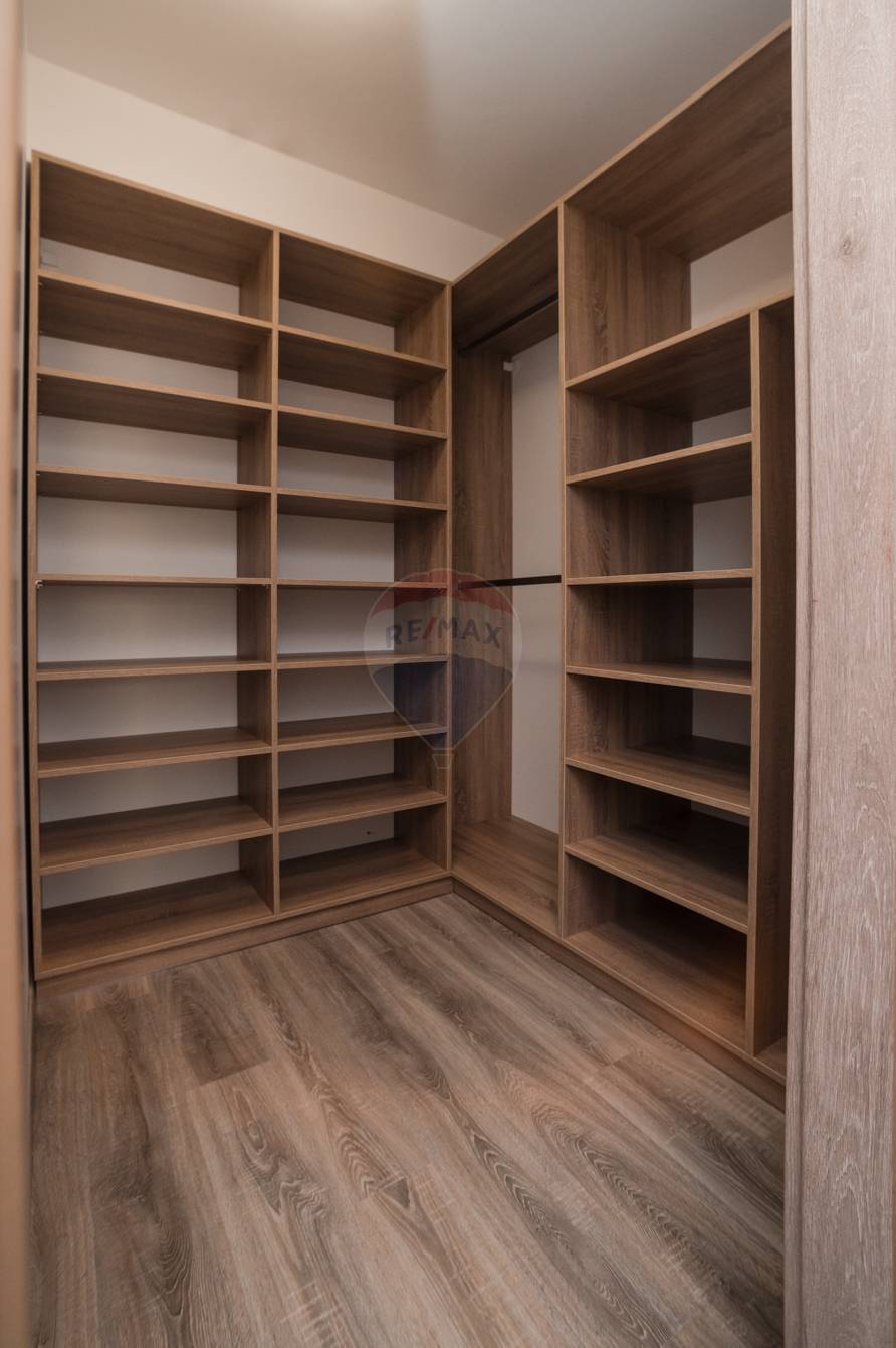Prenájom bytu (3 izbový) 85 m2, Trnava  -