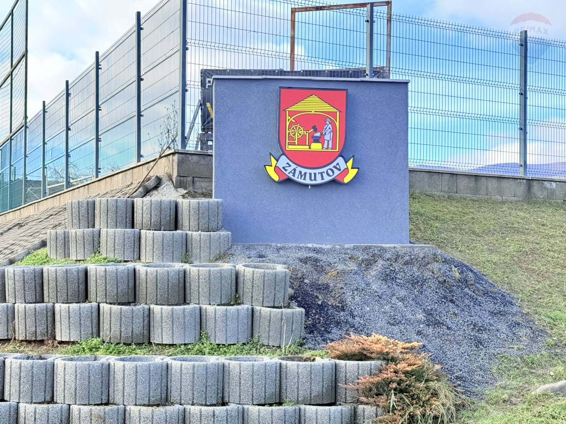 Stavebný pozemok v obci Zamutov okres Vranov nad Topľou, na predaj.