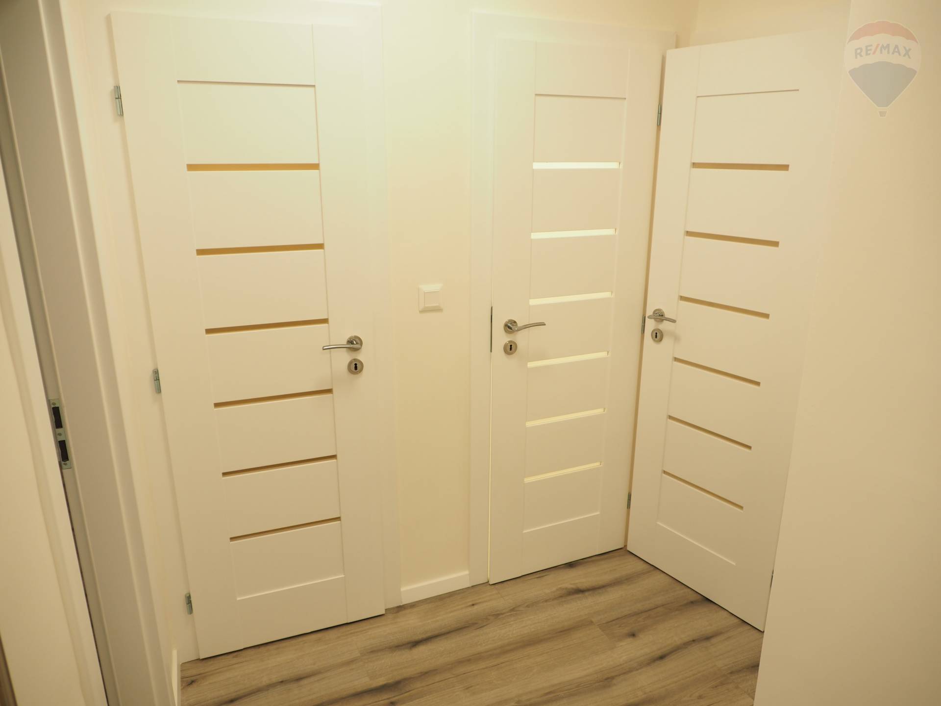 Predaj bytu (3 izbový) 72 m2, Bratislava - Staré Mesto  -