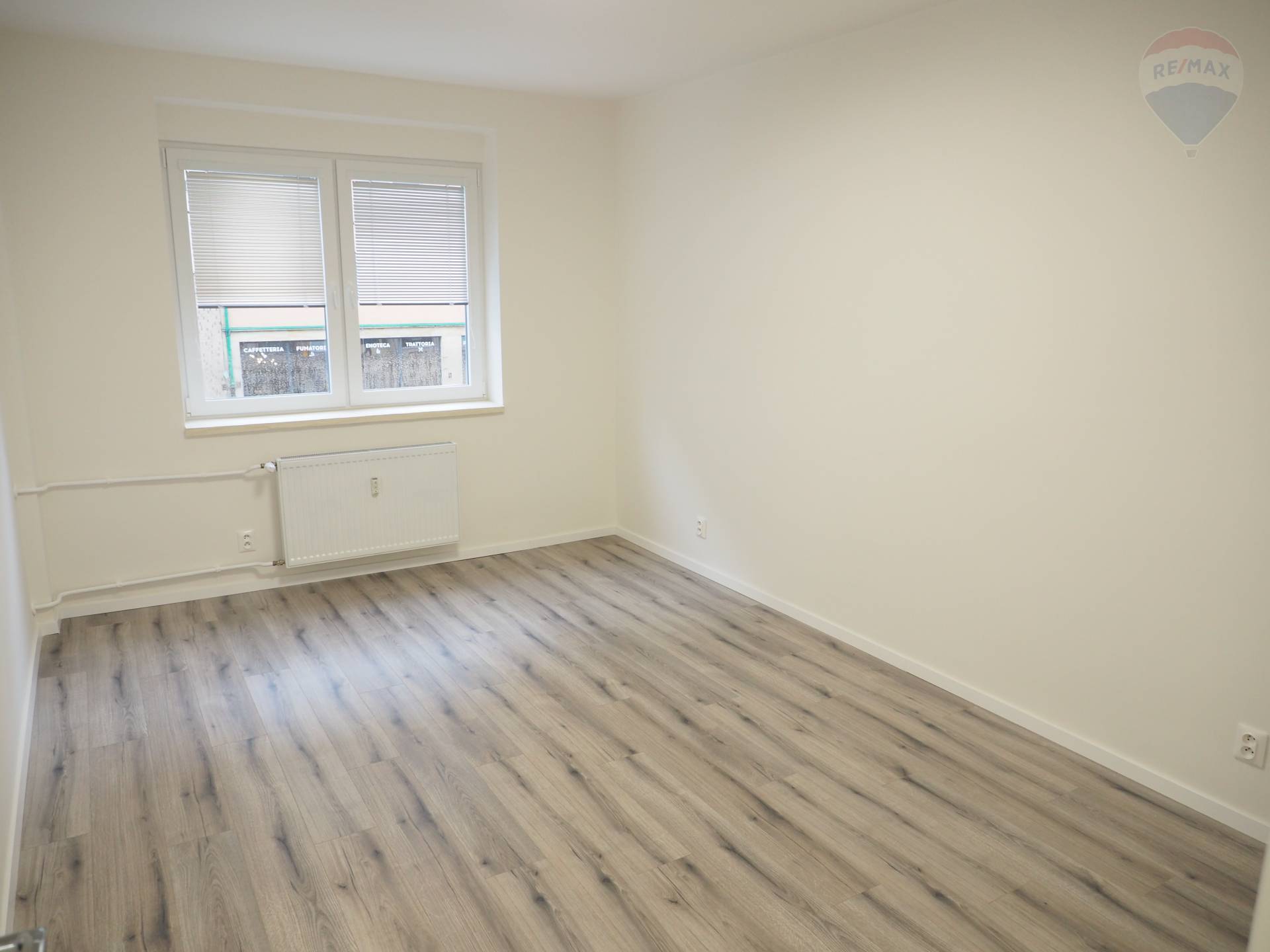 Predaj bytu (3 izbový) 72 m2, Bratislava - Staré Mesto  -