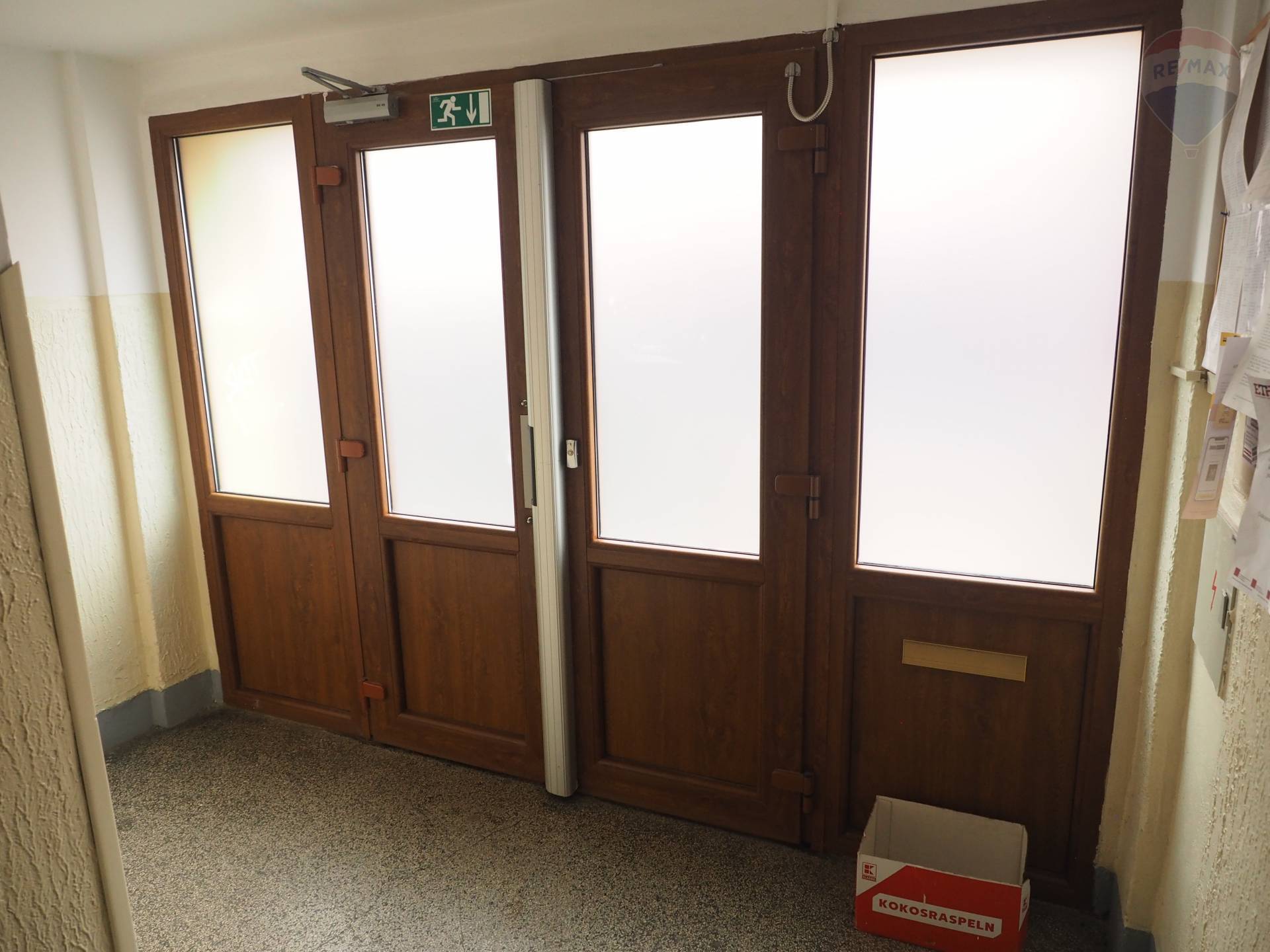 Predaj bytu (3 izbový) 72 m2, Bratislava - Staré Mesto  -