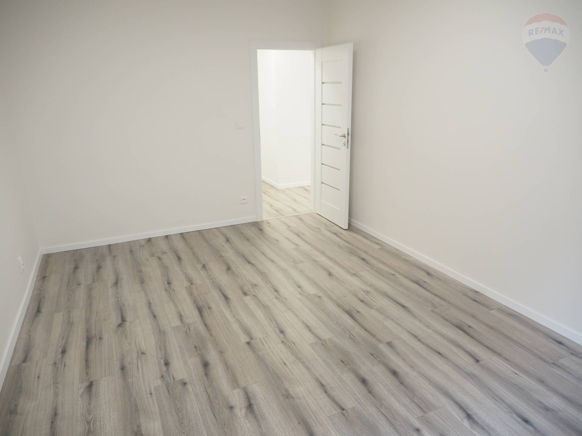 Predaj bytu (3 izbový) 72 m2, Bratislava - Staré Mesto  -