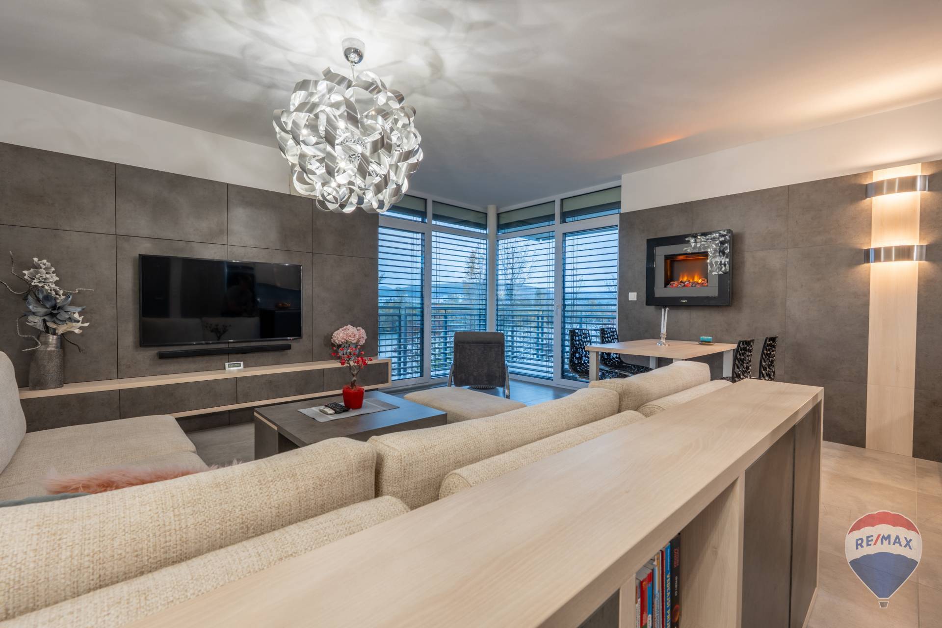 Predaj bytu (4 izbový) 105 m2, Trenčín  -