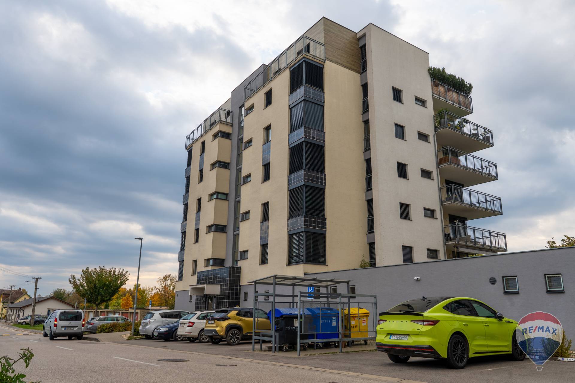 Predaj bytu (4 izbový) 105 m2, Trenčín  -