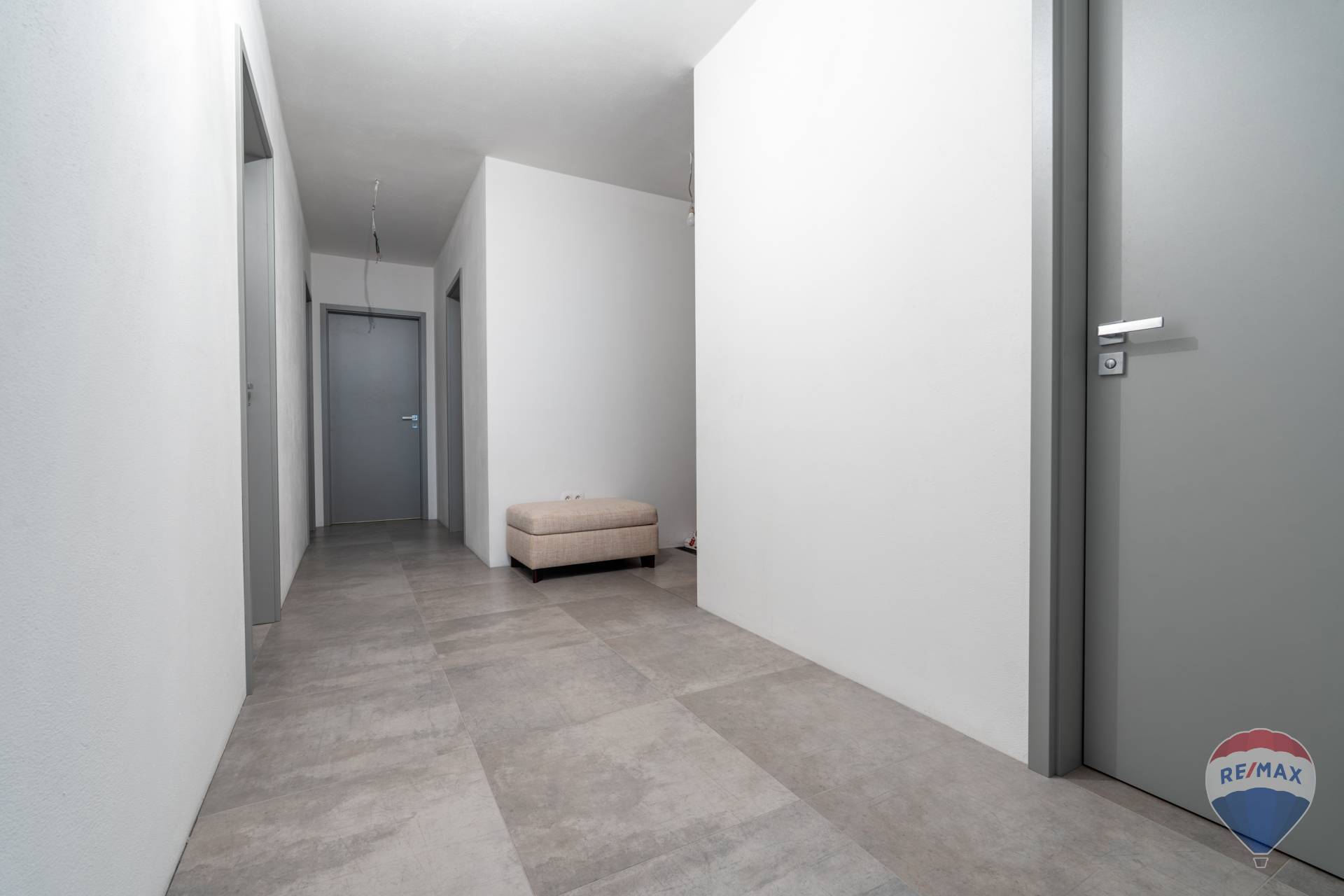 Predaj bytu (4 izbový) 105 m2, Trenčín  -