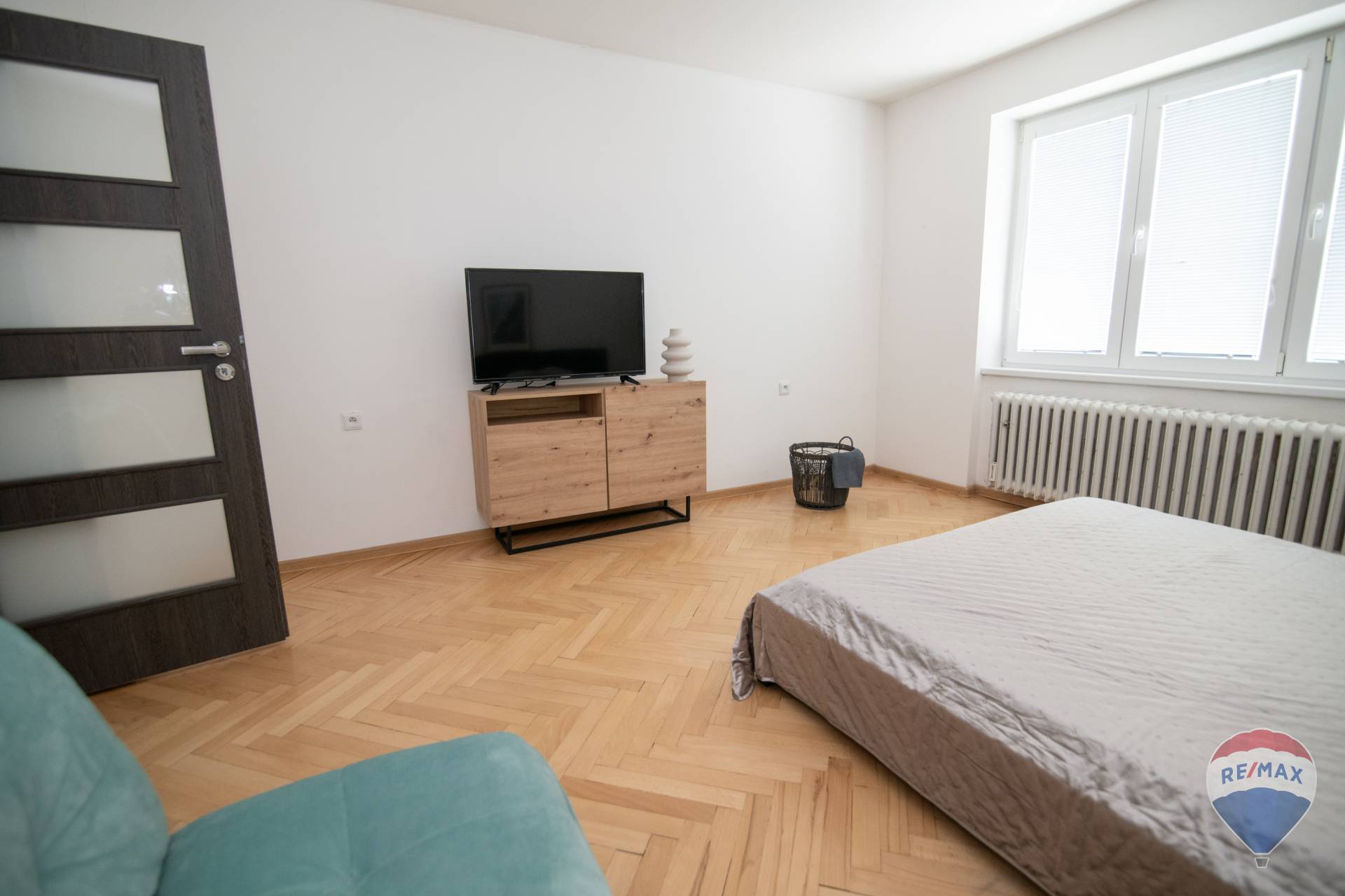 na prenájom 1 izbový byt 48m2  Nová Dubnica