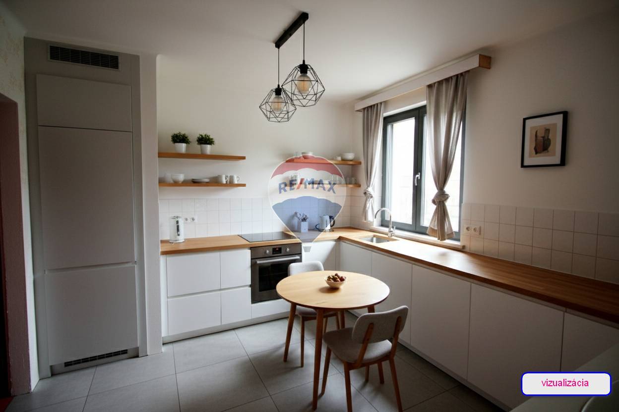 RE/MAX | Rodinný dom s veľkým pozemkom Šoporňa, 3787m2 - vhodný na bývanie aj ako investícia