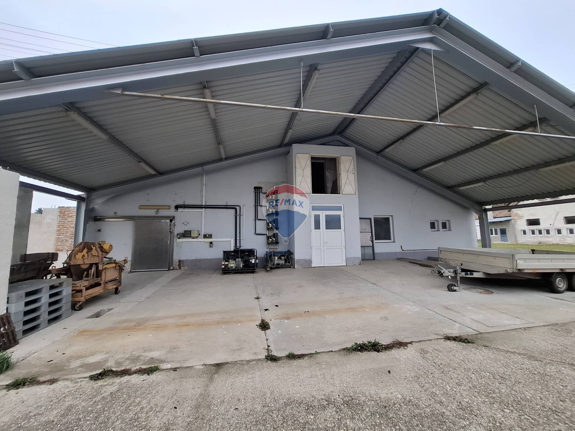 Exkluzívna investičná príležitosť v Galante viac ako 31 000 m² uzavretého areálu