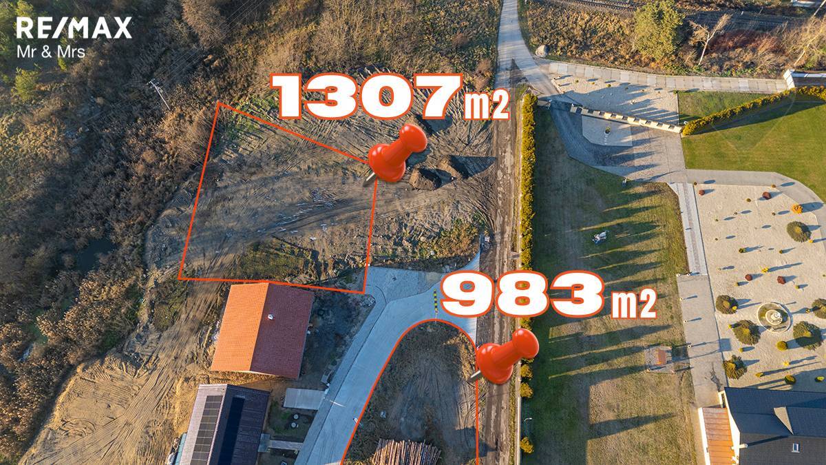 STAVEBNÝ POZEMOK V OBCI ŠAŠTÍN STRÁŽE 