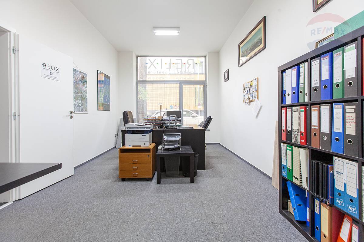 Predaj komerčného priestoru 186 m2, Bratislava - Staré Mesto -