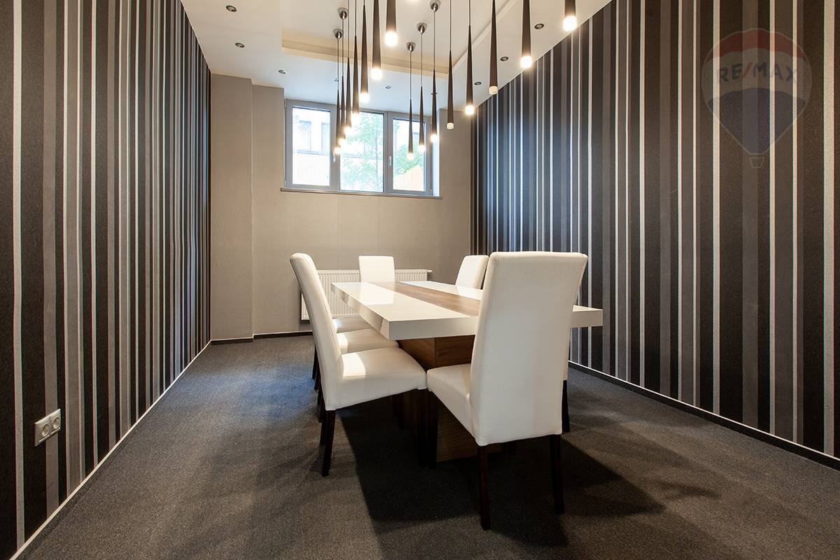 Predaj komerčného priestoru 186 m2, Bratislava - Staré Mesto  -