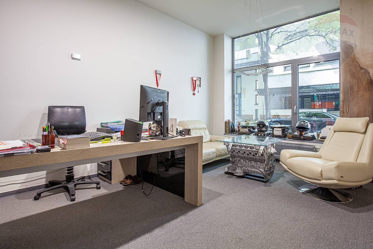 Predaj komerčného priestoru 186 m2, Bratislava - Staré Mesto  -