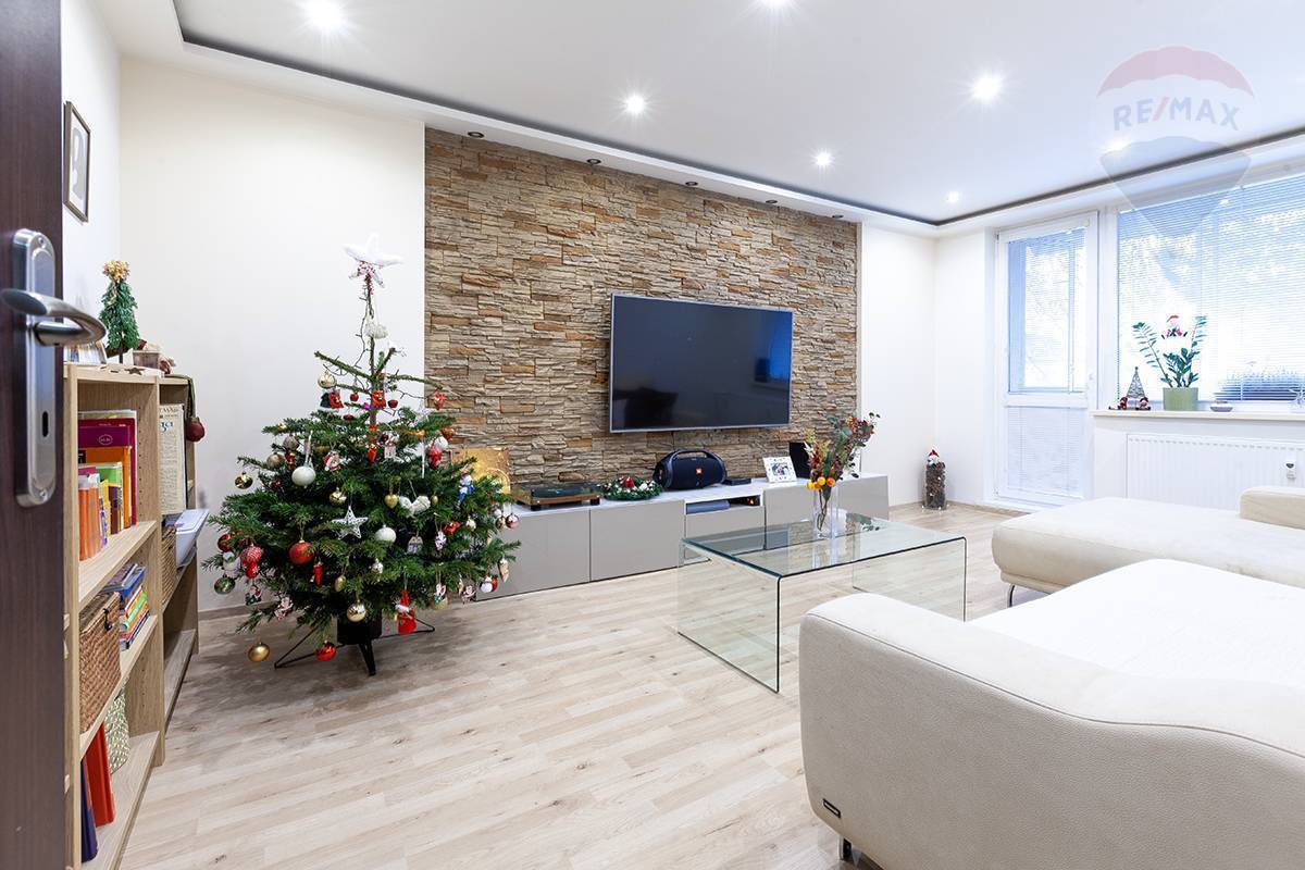 VÝNIMOČNÁ PONUKA - Na predaj 3-izbový byt v Malackách