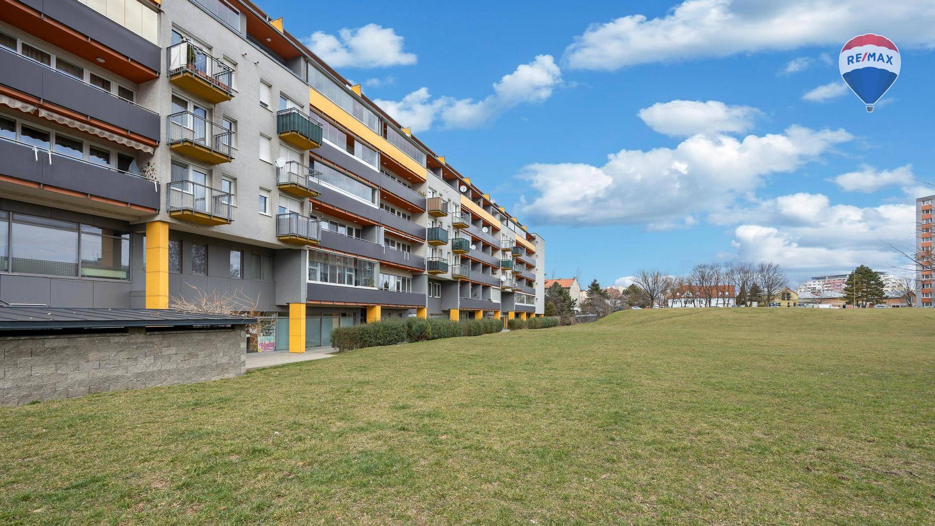Parkovacie miesto v podzemnej garáži, Koprivnická ul. BA IV. 
