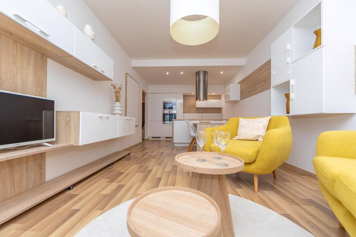 NA PRENÁJOM - novo-zrekonštruovaný 2 izb.byt na Jégeho ul. BA II- Nivy