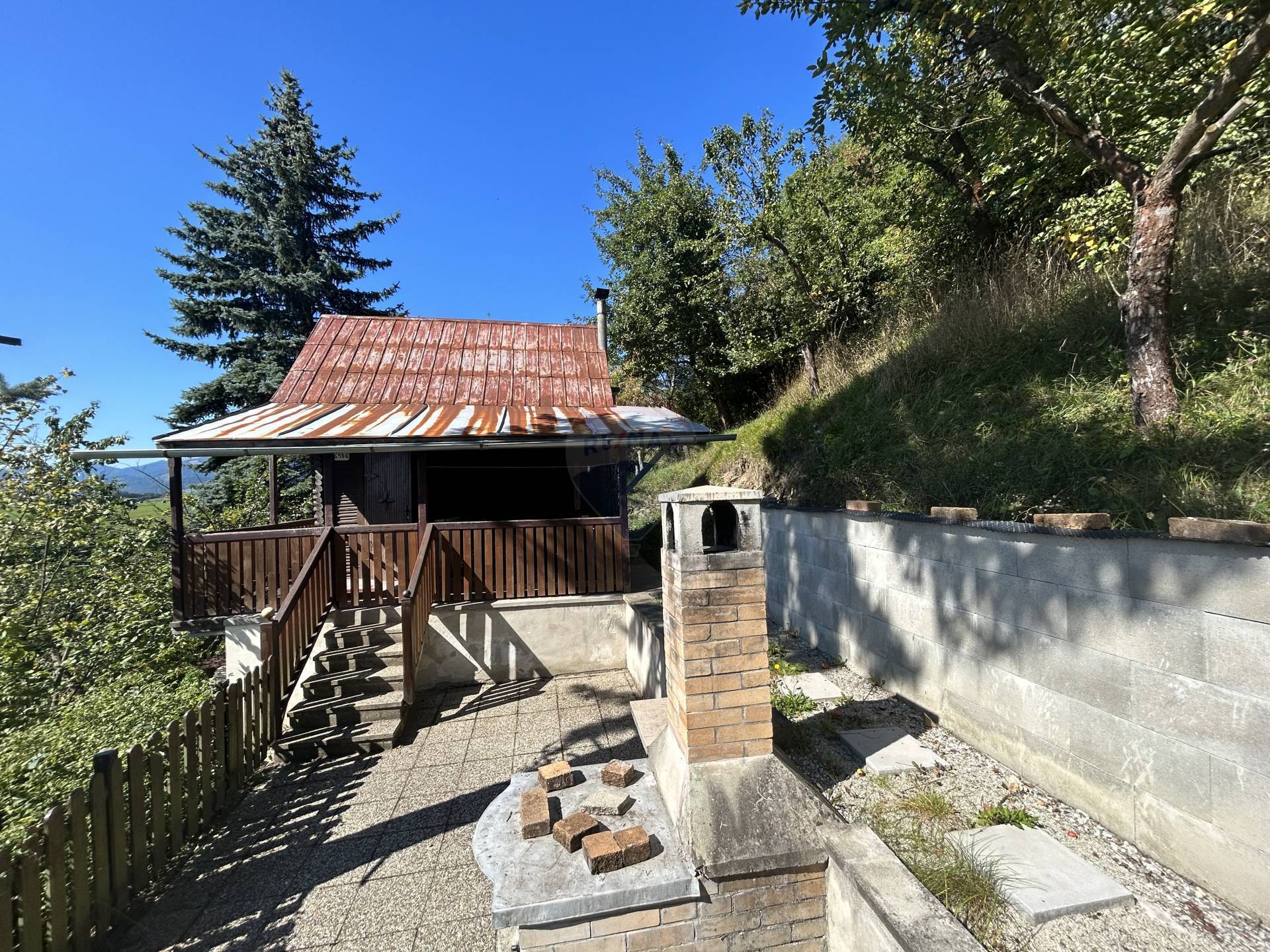 Na predaj chata Dolný Kubín, Bysterec (1090 m2)