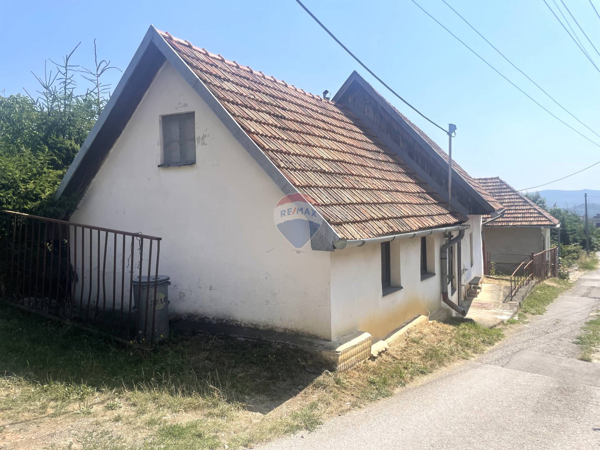 Starší dom na rekonštrukciu v malebnej obci Pukanec