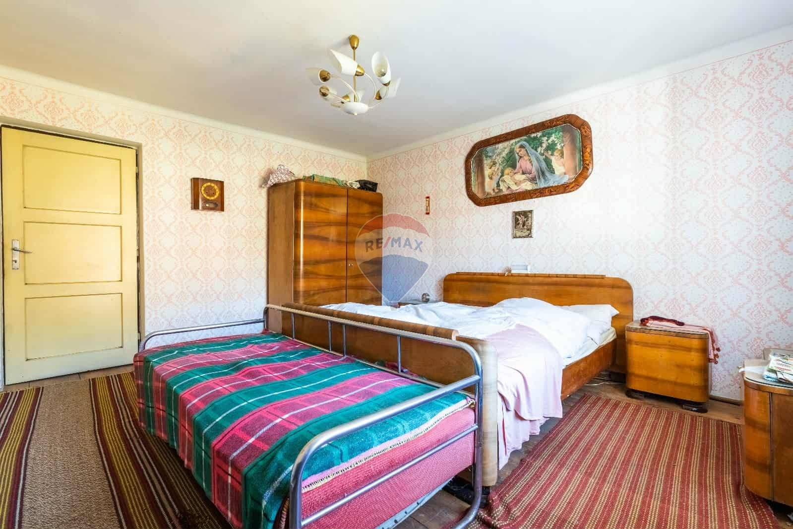 Predaj domu 255 m2, Banská Štiavnica  -