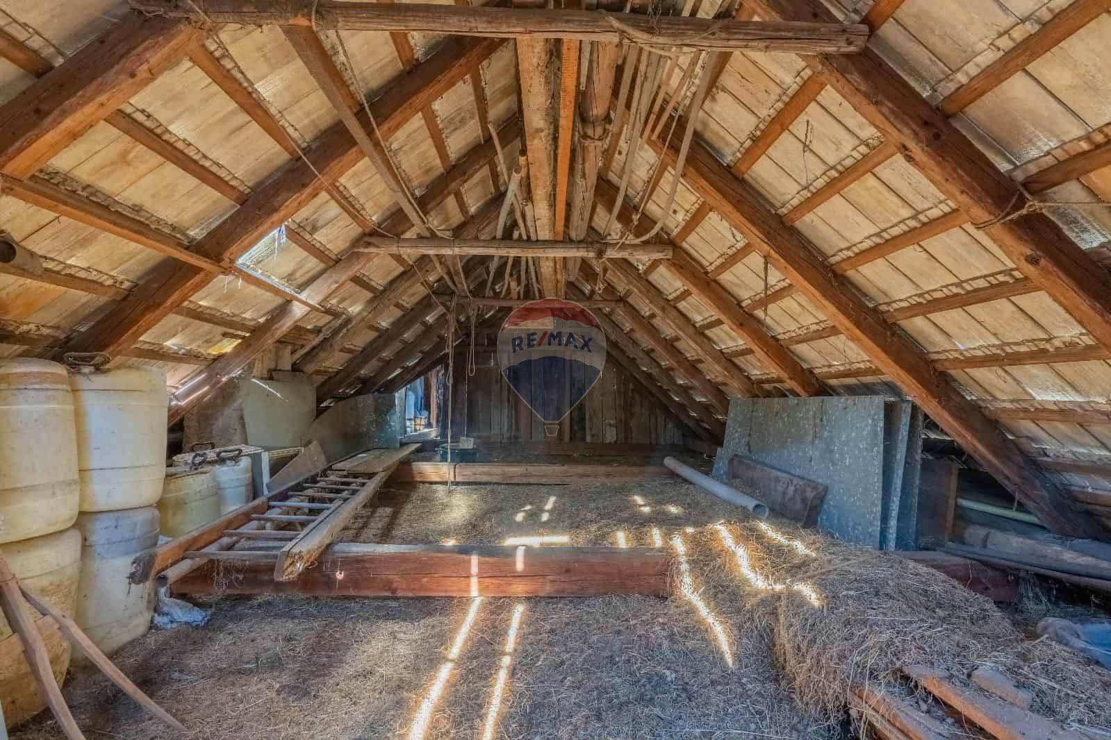 Predaj domu 255 m2, Banská Štiavnica  -