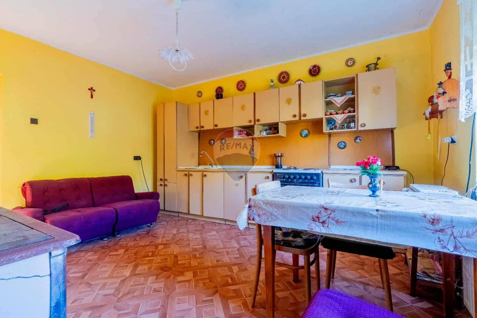 Predaj domu 255 m2, Banská Štiavnica  -