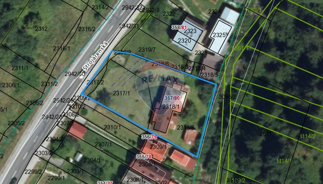 Krásny rovinatý pozemok pre Váš nový dom, chatu, chalupu, menší penzión.