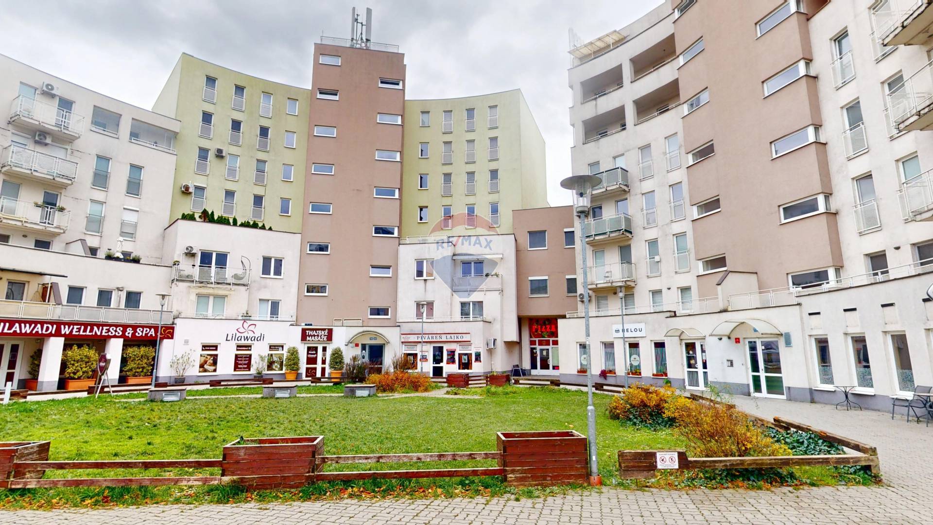 Predaj bytu (1 izbový) 35 m2, Bratislava - Karlova Ves  -