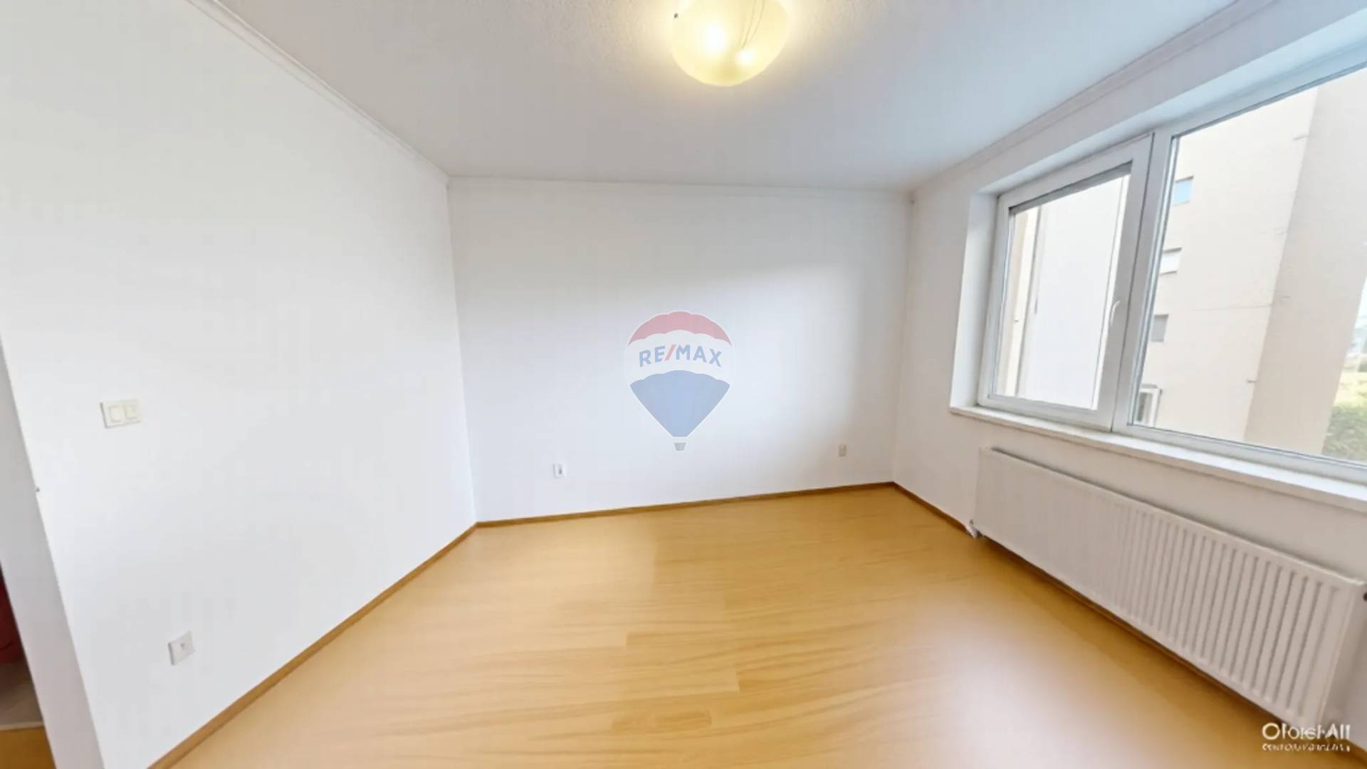 Predaj bytu (1 izbový) 35 m2, Bratislava - Karlova Ves  -