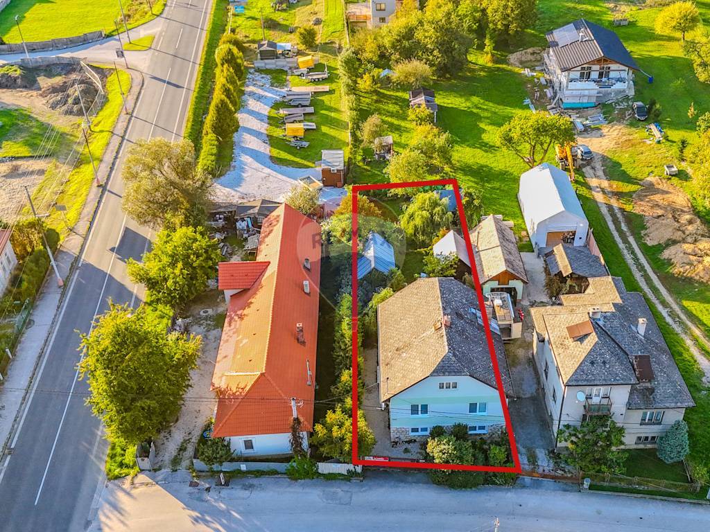 NA PREDAJ ČIASTOČNE ZREKONŠTRUOVANÝ RODINNÝ DOM