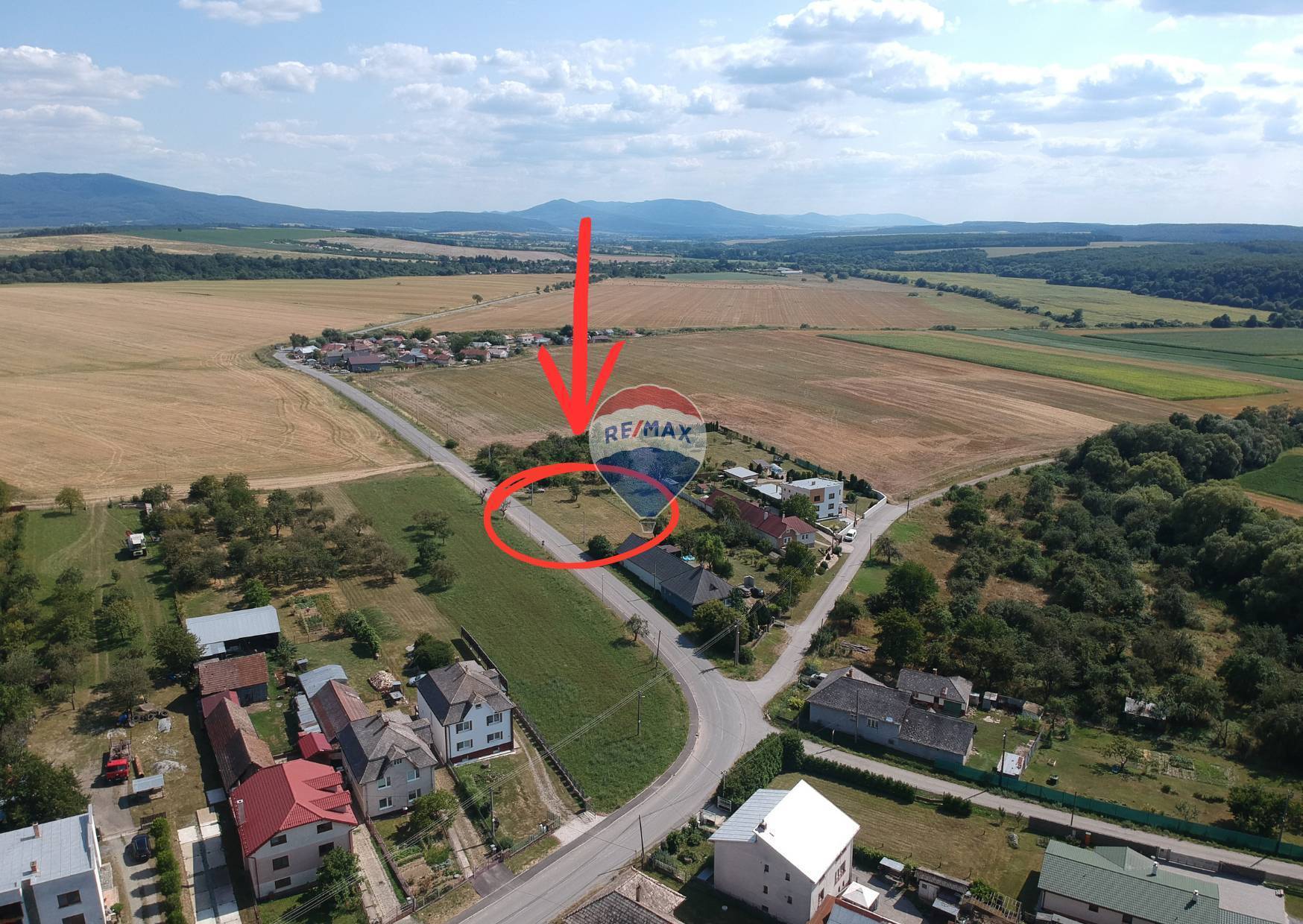 Rovinatý pozemok v Boliarove pri Košiciach, vhodný na výstavbu