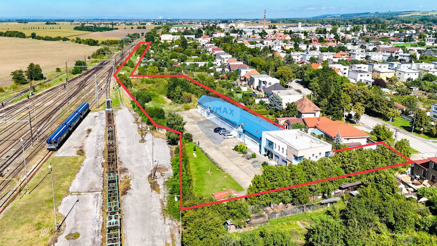 Na predaj: Obchodno-skladový areál s možnosťou vlečky – Sereď