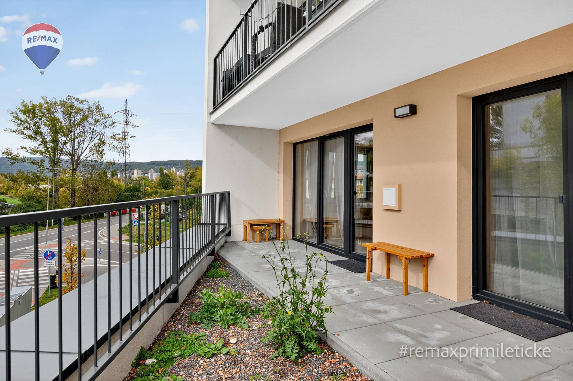 Prenájom bytu (2 izbový) 52 m2, Bratislava - Rača  -