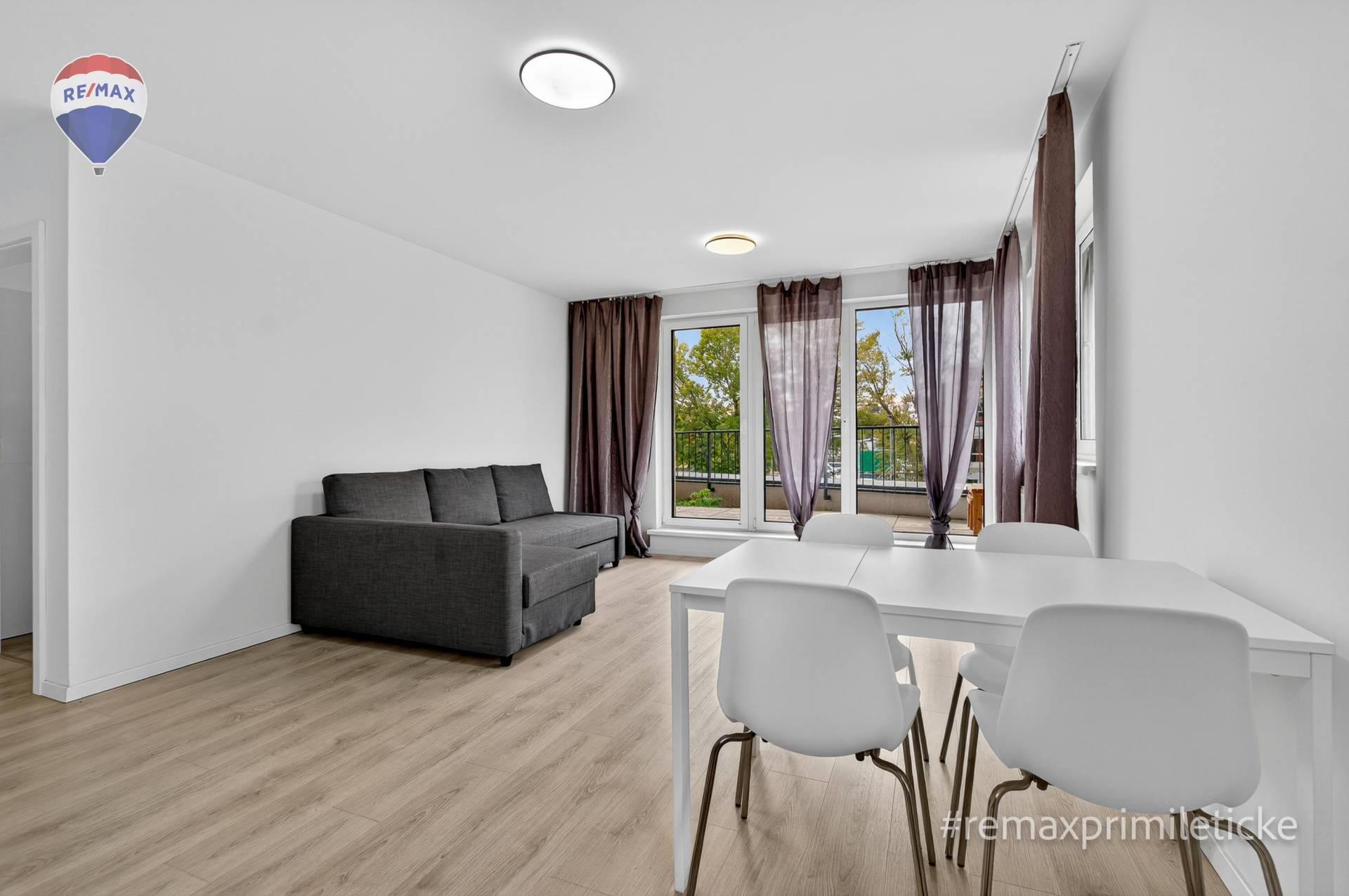 Prenájom bytu (2 izbový) 52 m2, Bratislava - Rača  -