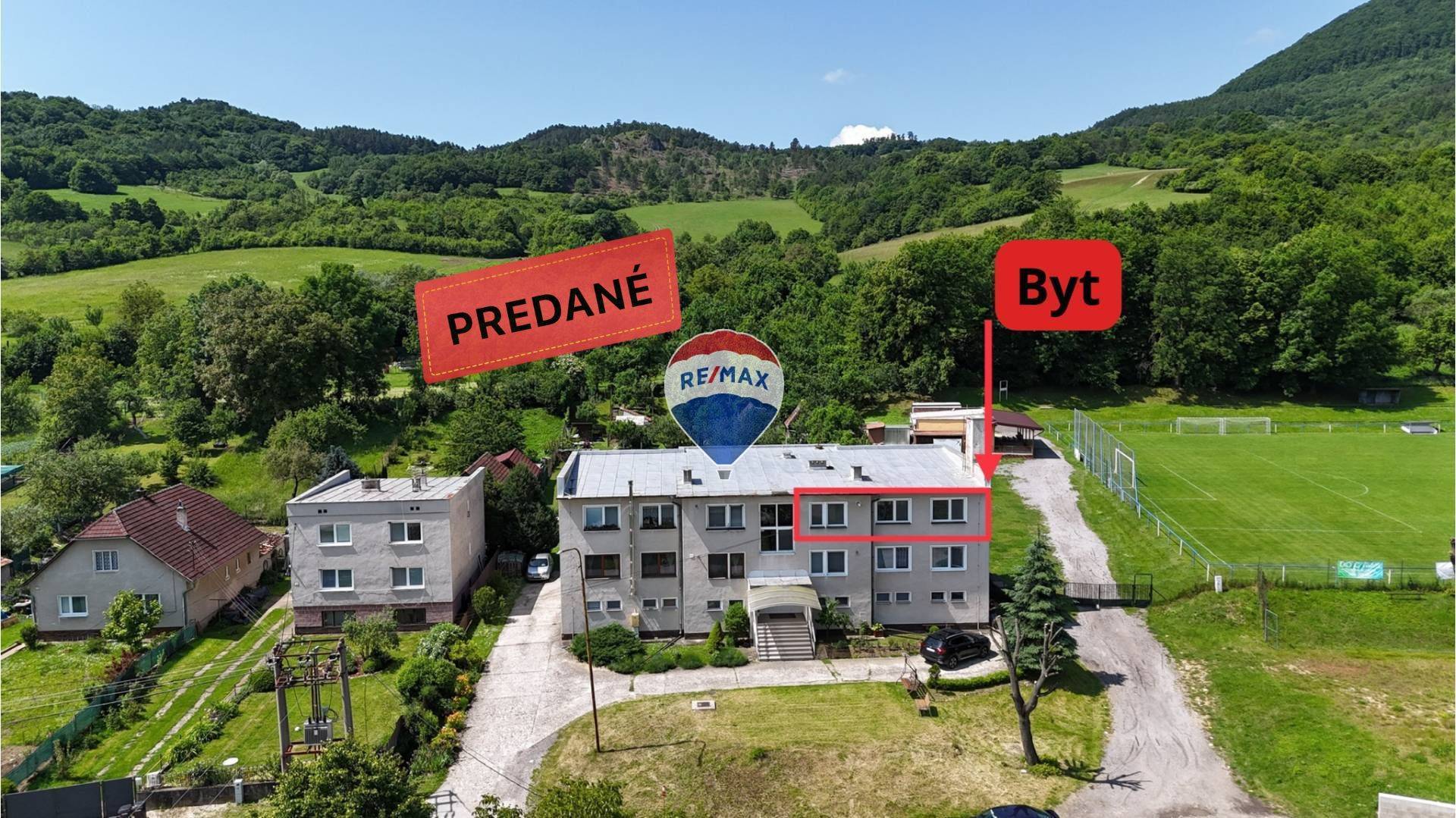 PREDANÉ 3- izbový byt s pozemkom a garážou  -  MIkušovce   -  3D virtuálna prehliadka